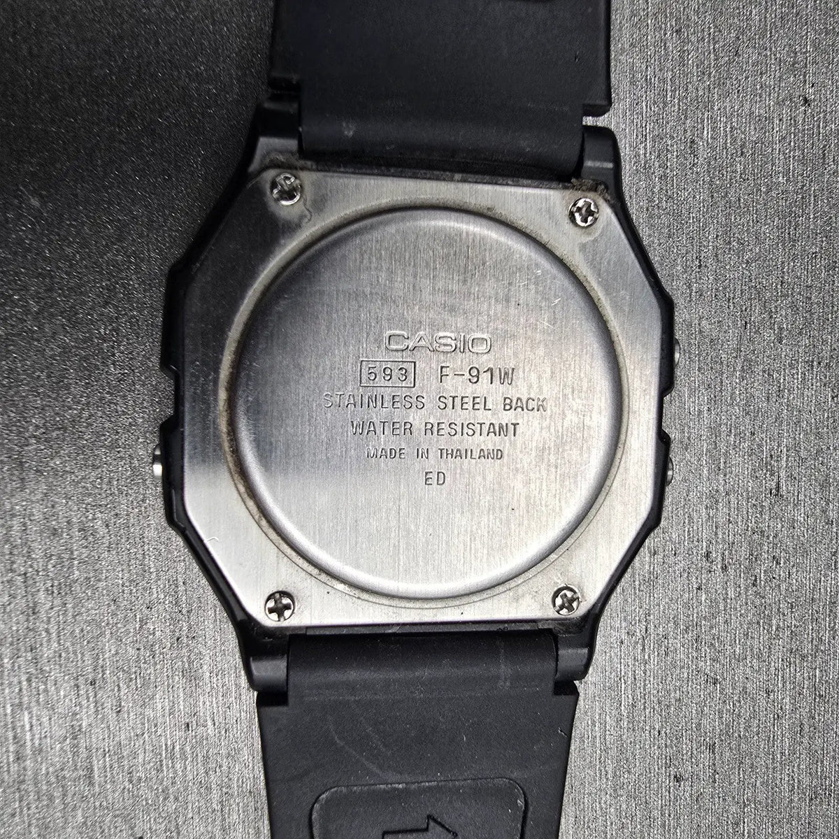 Casio F-91W Digital Watch Men Black Dial Black Tone Chrono Alarm New Battery10
