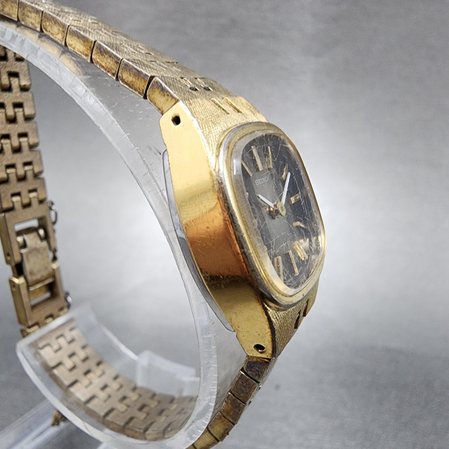 VTG Seiko Watch Women 19mm Brown Dial Gold Tone Rectangle Manual Wind Runs
