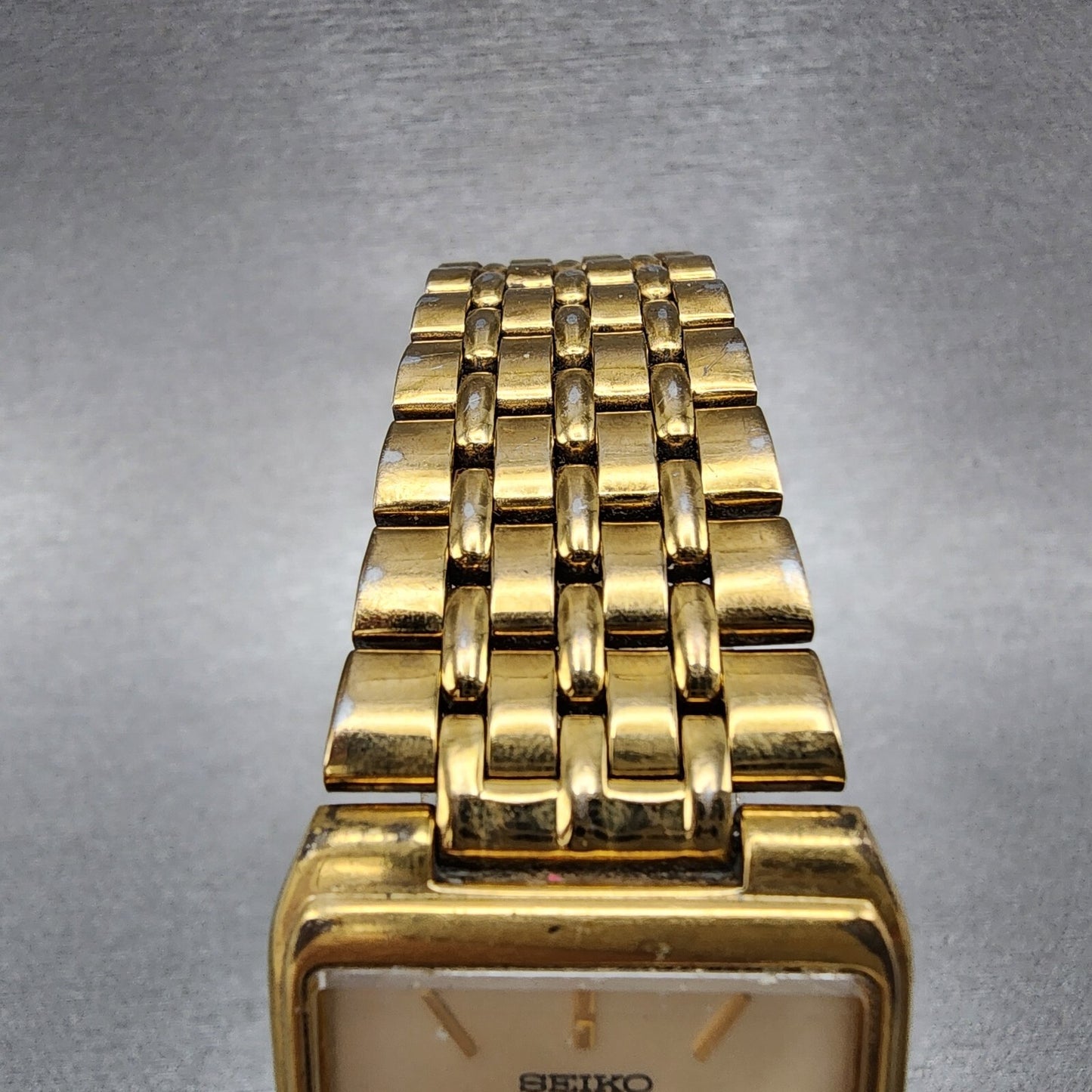 Seiko Tank Watch Men 27mm Champagne Dial Gold Tone Date 7n29-5b29 New Battery