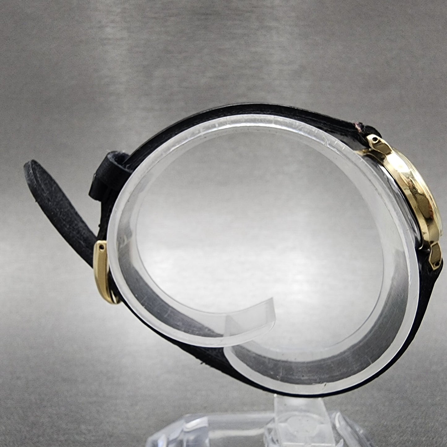 Seiko Lucent Watch Women 22mm White Dial Gold Tone 4n21-0360 New Battery