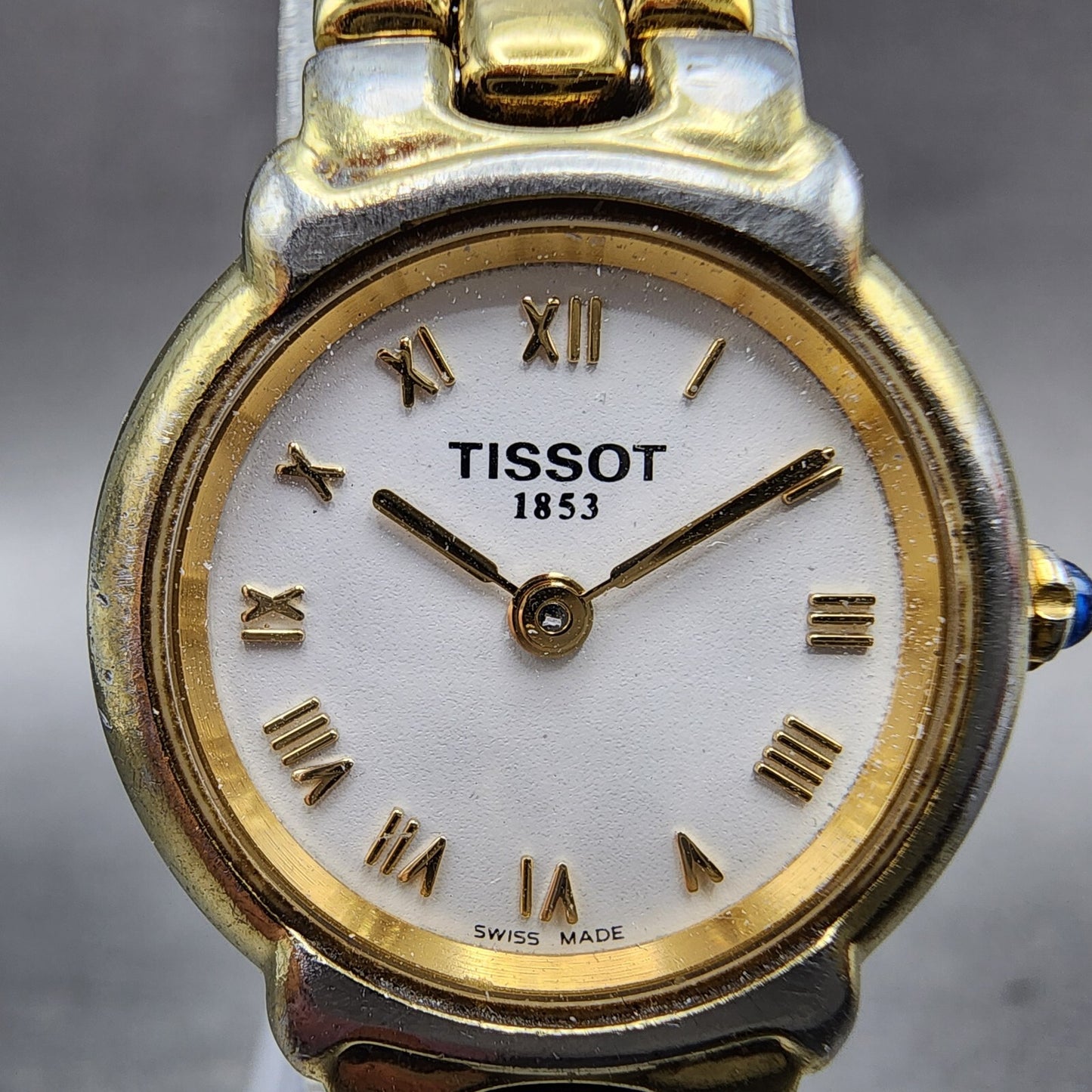 Tissot Watch Women 23mm White Dial Gold Tone Date Round 6327 New Battery