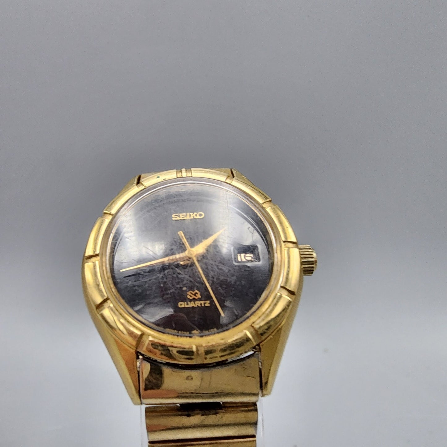 Vintage Seiko SQ Watch Women Gold Tone Black Dial Date 4302-0039 New Battery