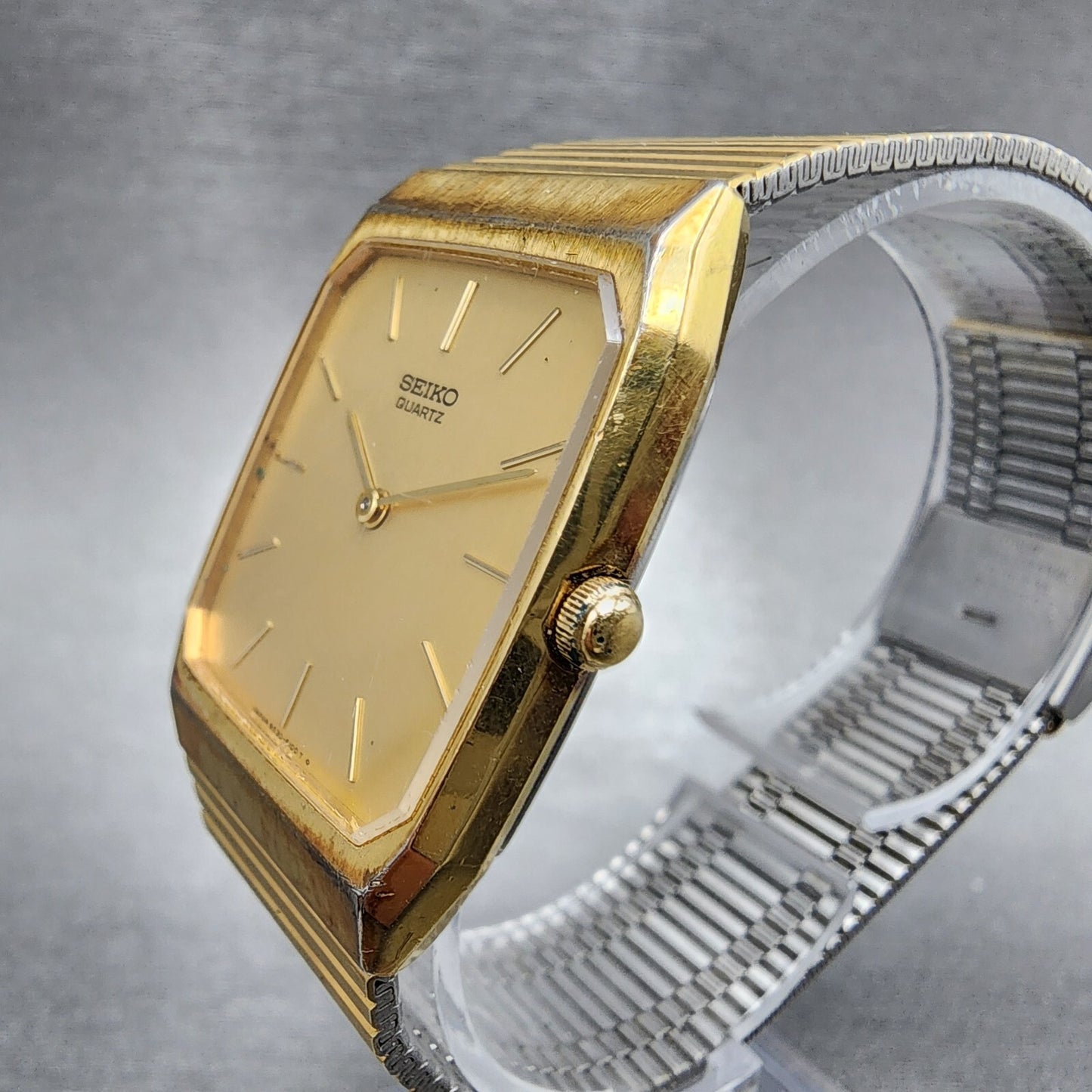Seiko Tank Watch Men 26mm Gold dial Gold Tone Rectangle 6530-5080 New Battery