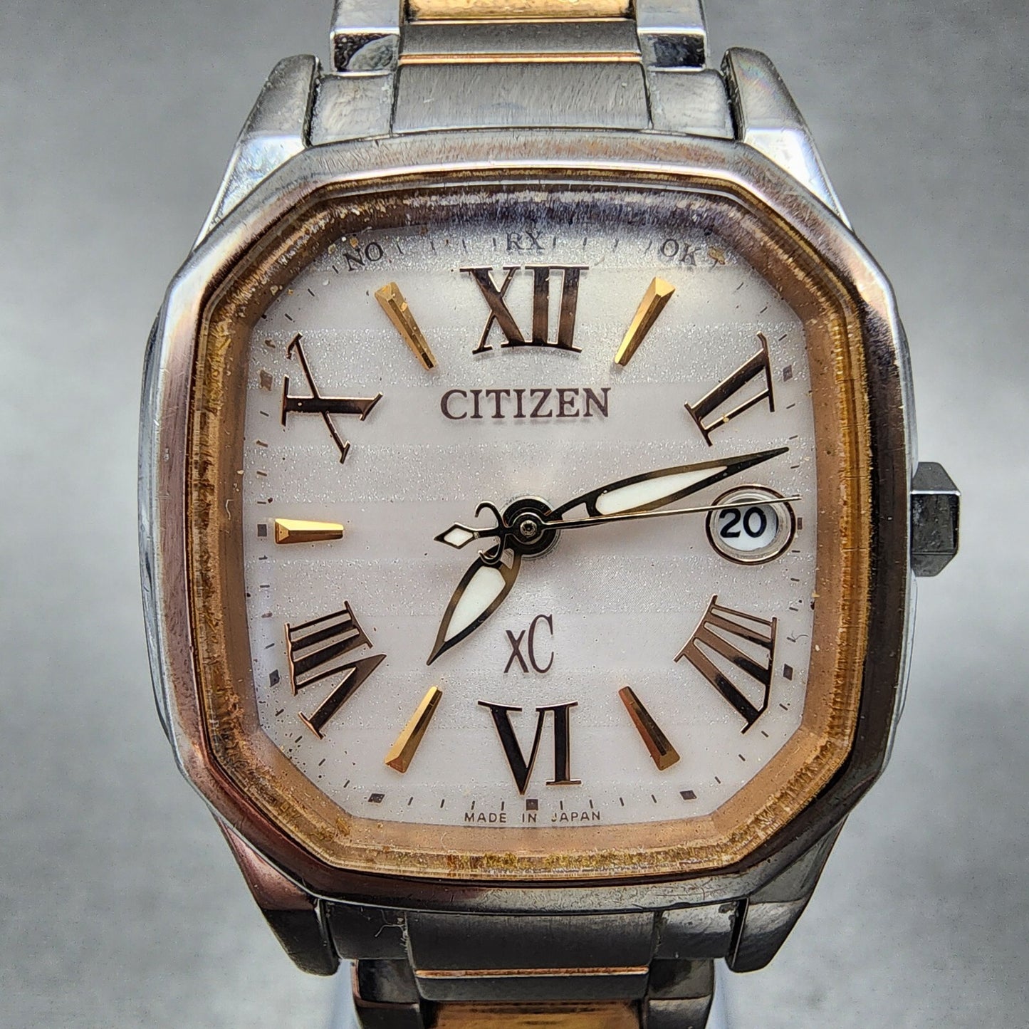 Citizen Eco-Drive XC Watch Women 26mm White Dial Two Tone Date H058-T017568 Runs