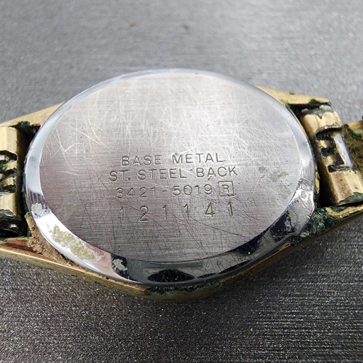 Seiko Watch Women 20mm Cream Dial Gold Tone Oval 3421-5019 New Battery vintage