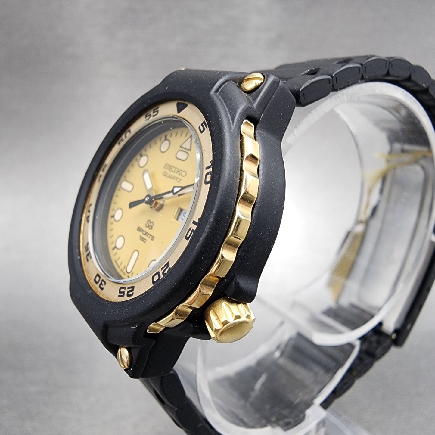 Seiko Sports 150 Watch Women 29mm Gold Dial Black Tone Daydate Round New Batt