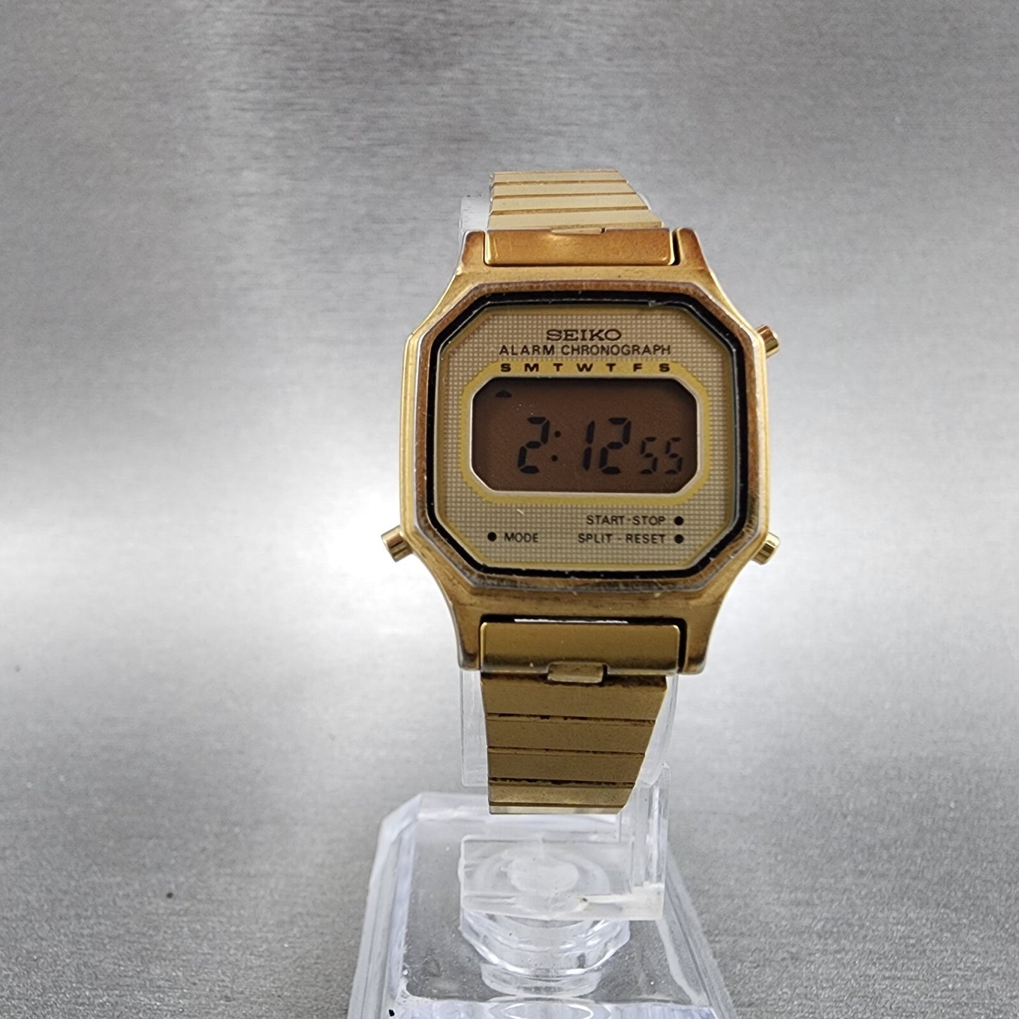 Seiko Digital Watch Women 23mm LCD Gold Tone Alarm Chrono Octagon New Battery