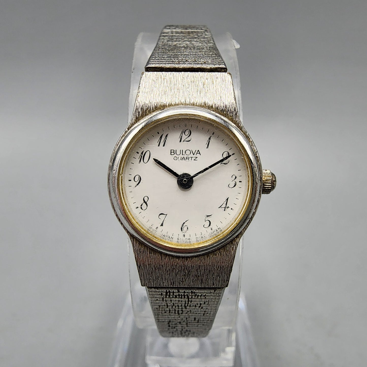 VTG Bulova Watch Women 18mm White Dial Silver Tone Round 91L06 New Battery