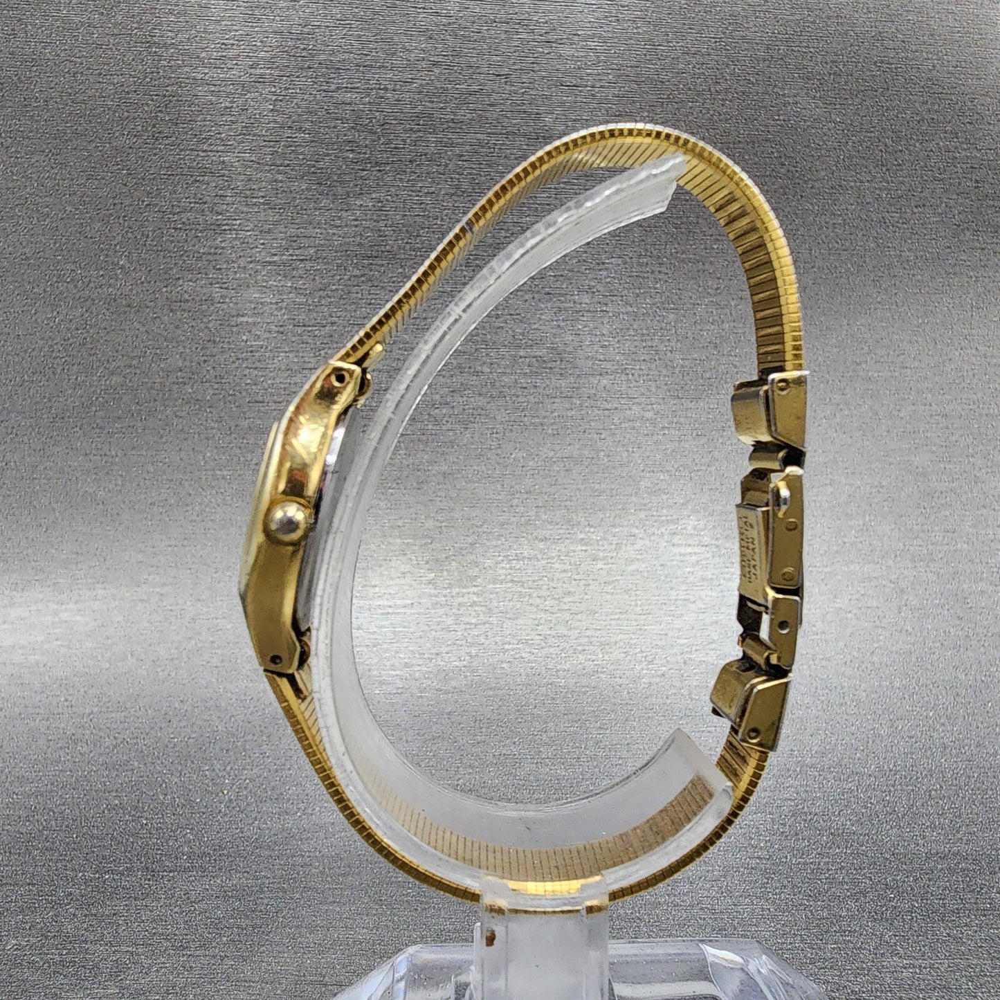 Seiko Watch Women 17mm Gold Dial Gold Tone Hexagon 2P21-5A29 New Battery