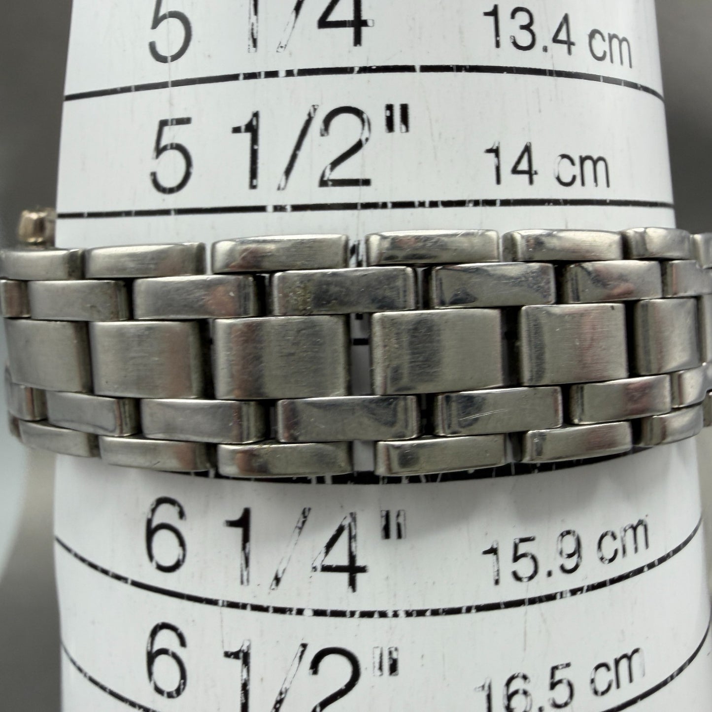 Seiko Watch Women 26mm Cream Dial Silver Tone Round V700-6K99 New Battery VTG10