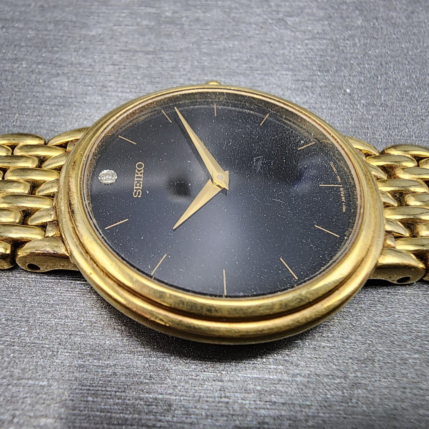 Seiko Watch Men 35mm Black Dial Gold Tone Round 7N00-F169 PARTS