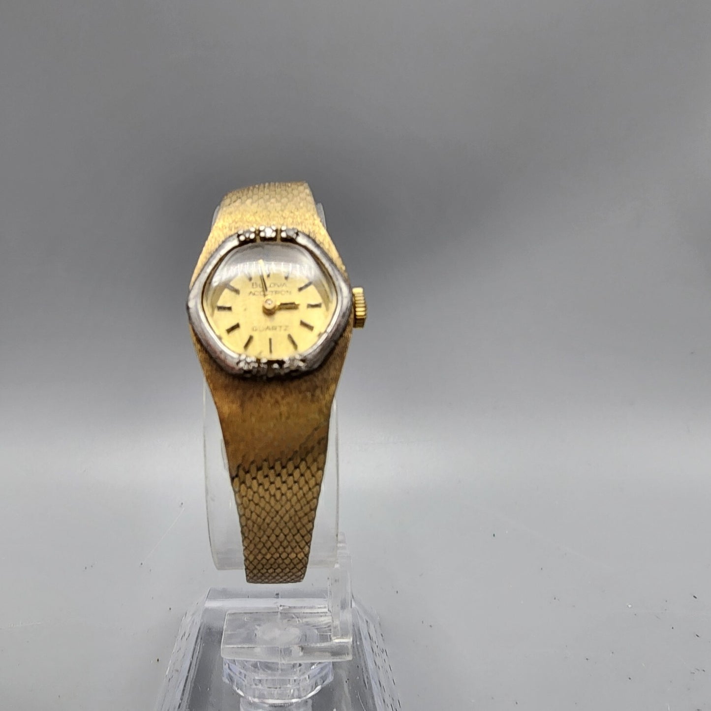 VTG Bulova Accutron Watch Women Gold Tone Gold Dial Diamond Bezel New Battery