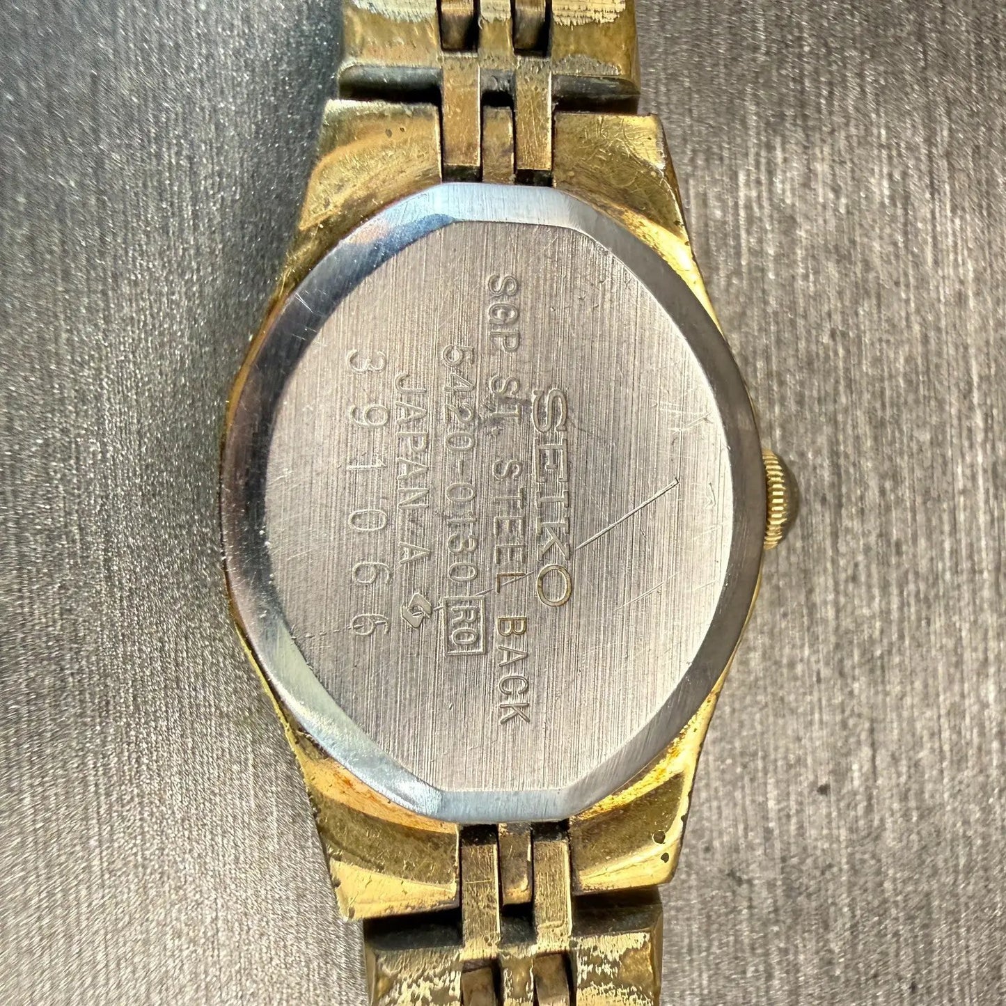 Seiko Watch Women 17mm Gold Dial Gold Tone Oval 5420-0130 New Battery Vintage10