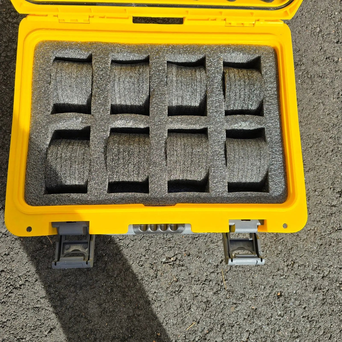 Invicta Watch Case 8 Slot Yellow Black Plastic Foam insert Handle Cary Case Y8