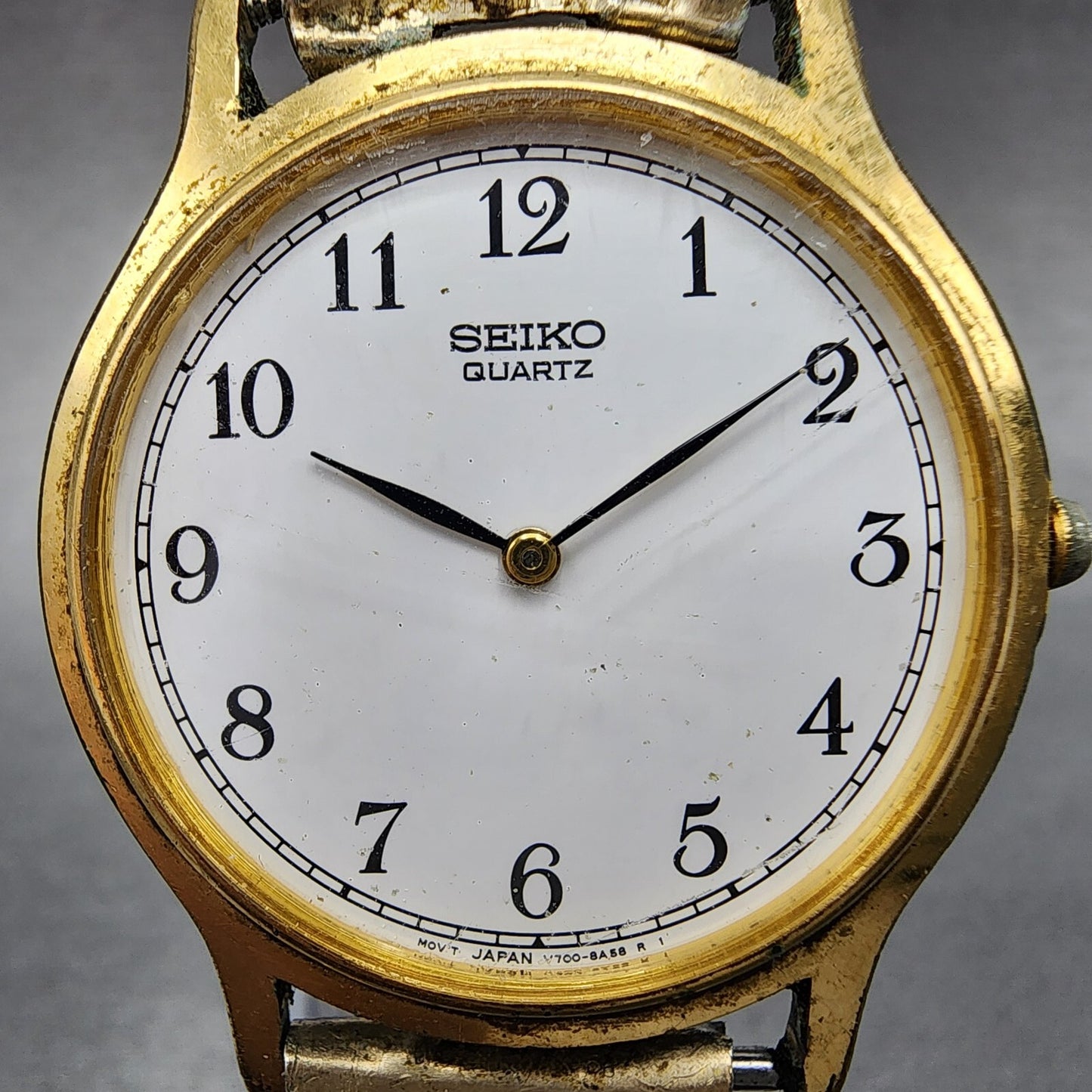 Seiko Watch Men 34mm White Dial Gold Tone Round V700-8a10 New Battery