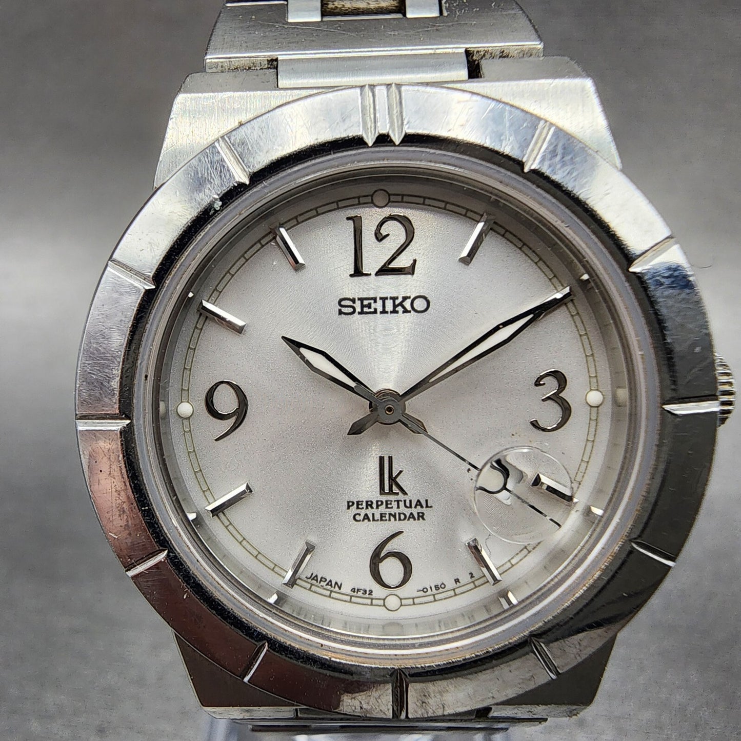 Seiko Lukia Perpetual Calendar Watch Women 30mm Silver Dial Steel 4f32-0130 PART