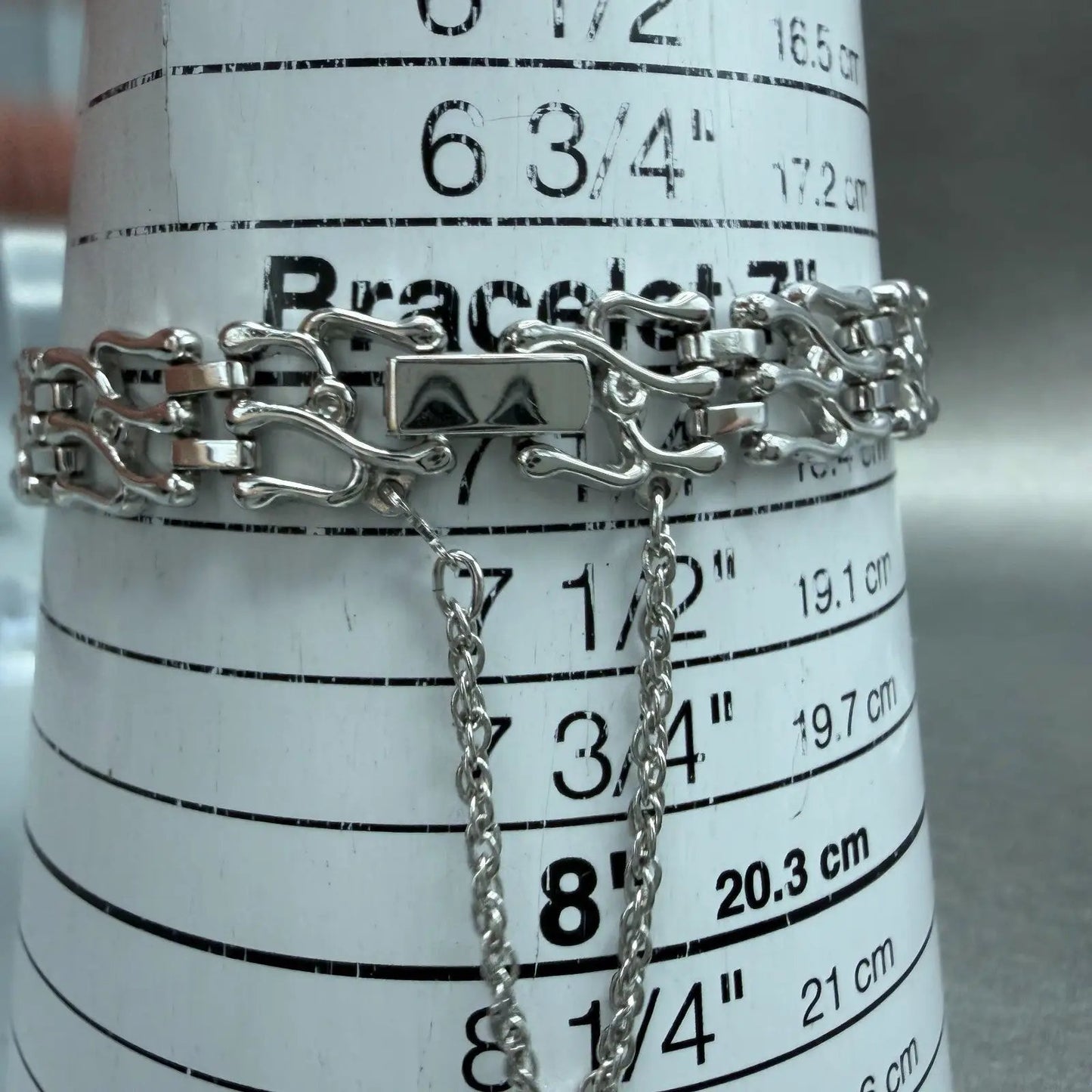 Citizen Date Seine Watch Women 25mm Silver Dial Silver Tone Date Manual Wind Run10