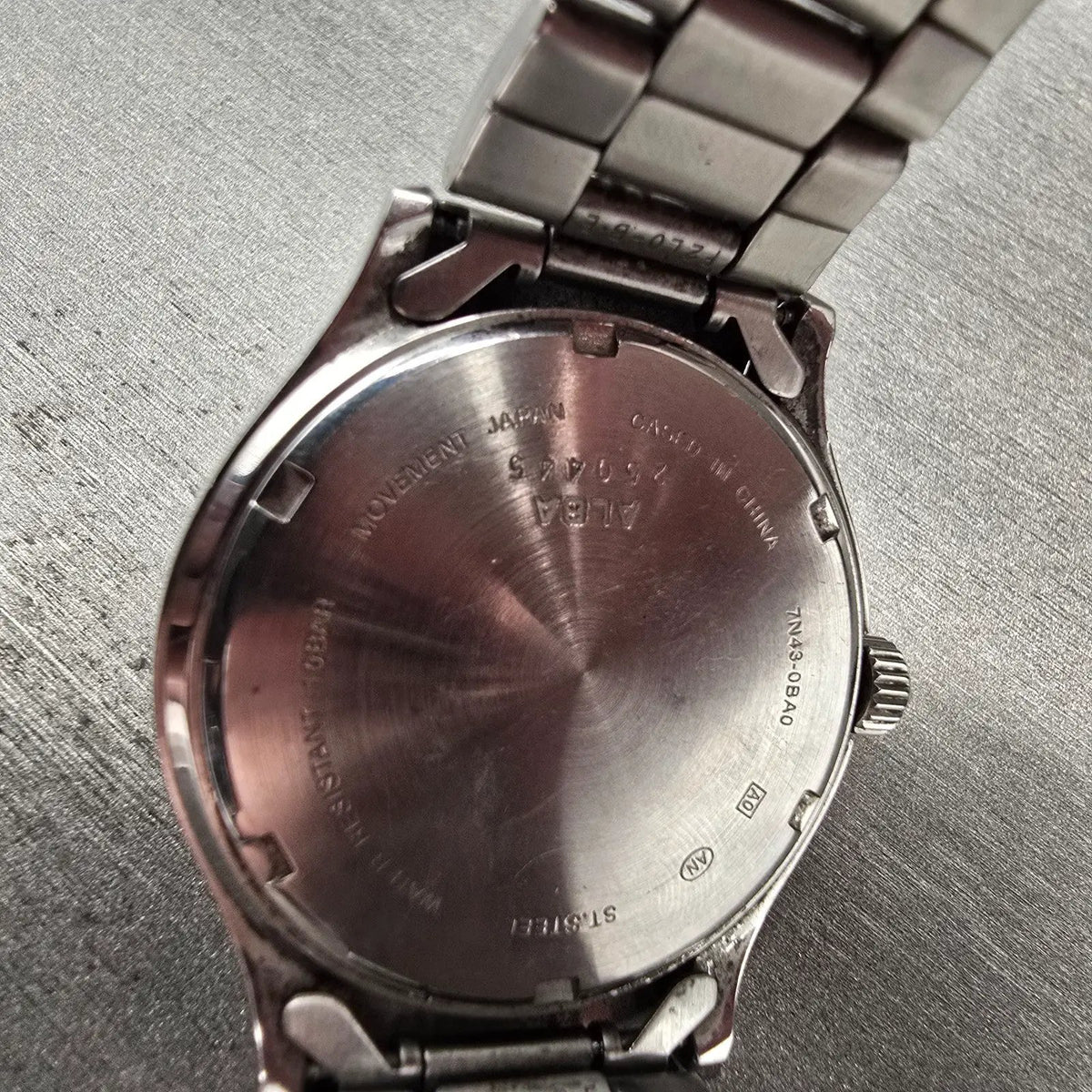Seiko Alba Watch Men 38mm Champagne Dial Silver Tone Daydate 7N43-0BA0 New Batt10