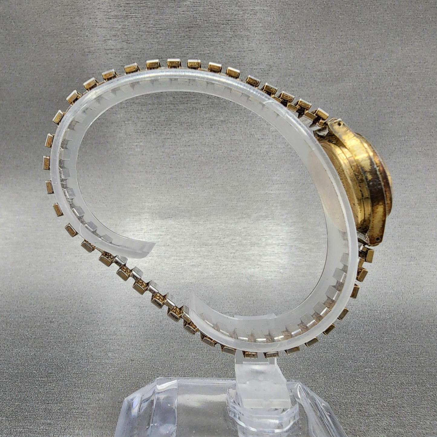 VTG Bulova Accutron Watch Women 22mm Gold Dial Gold Tone Round N8 PARTS