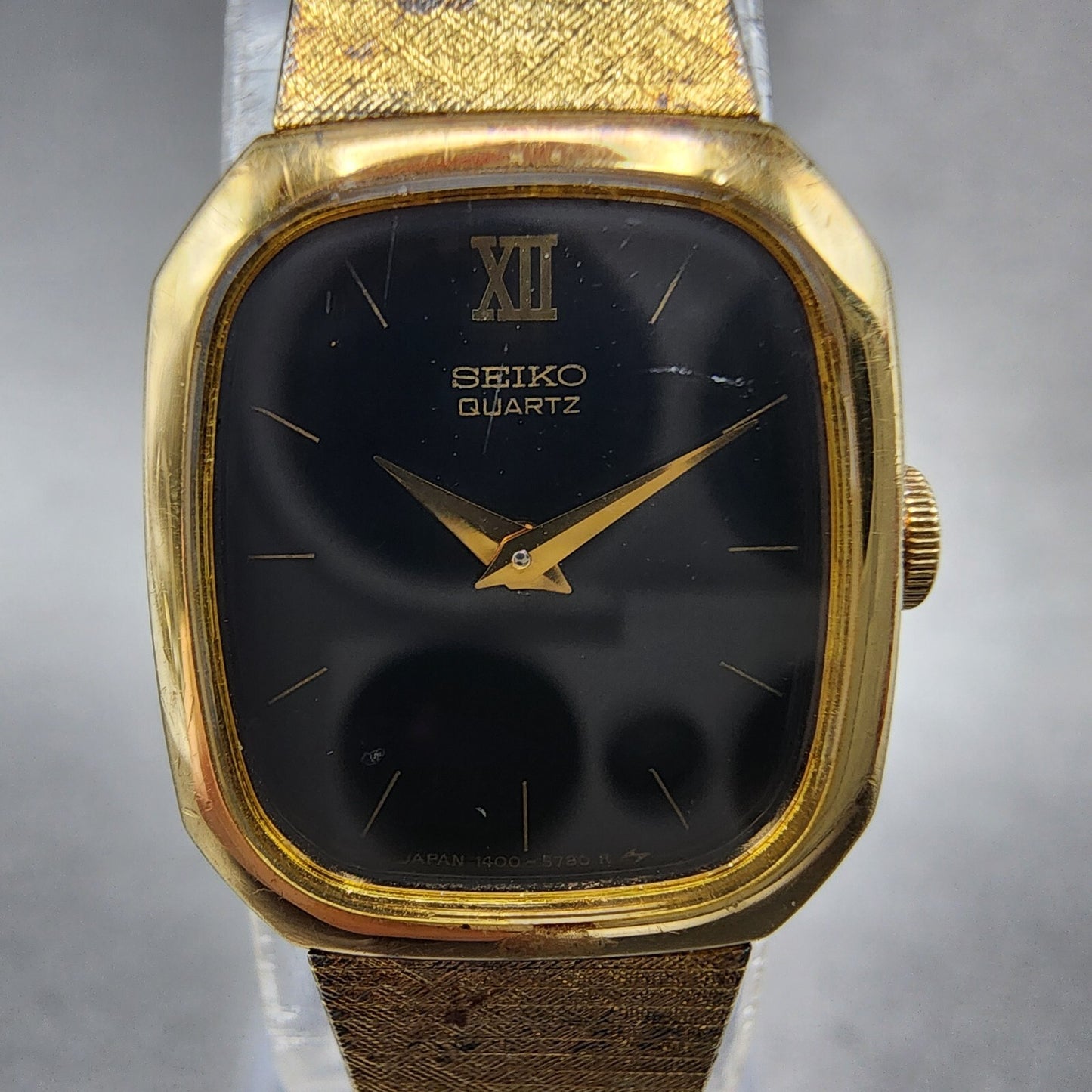 Seiko Watch Women 17mm Black Dial Gold Tone Rectangle 1400-8149 New Battery VTG
