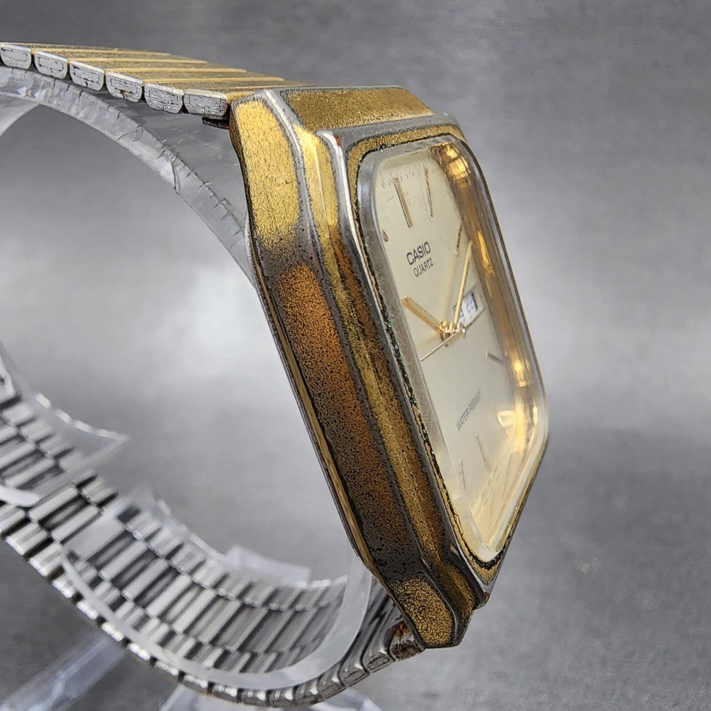 Casio Tank Watch Men 30mm Champagne Dial Gold Tone Rectangle MQ-518 New Battery