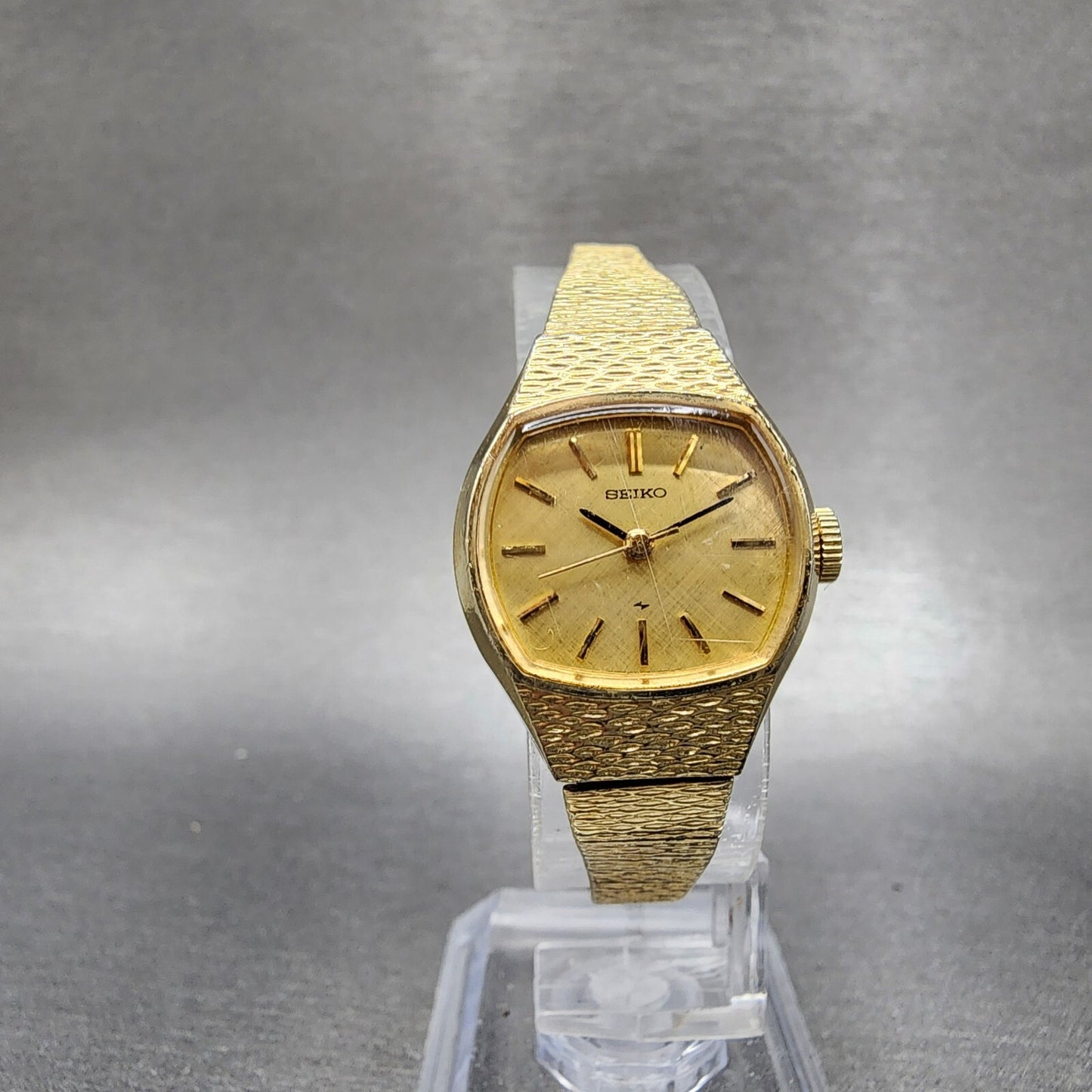 VTG Seiko Watch Women 21mm Gold Dial Gold Tone Rectangle Manual Wind Runs