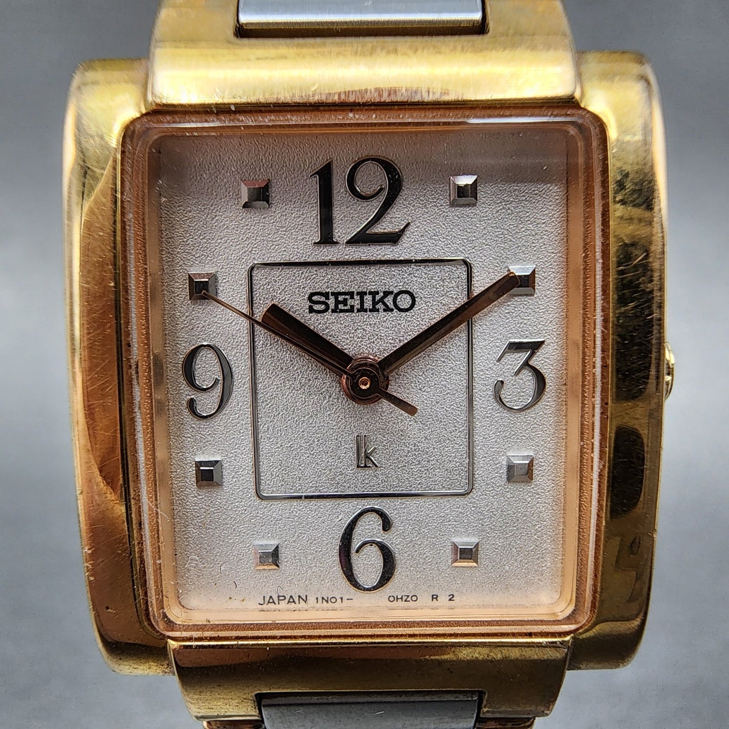 Seiko Lukia Tank Watch Women 21mm Silver Dial Two Tone 1n01-0ea0 New Battery