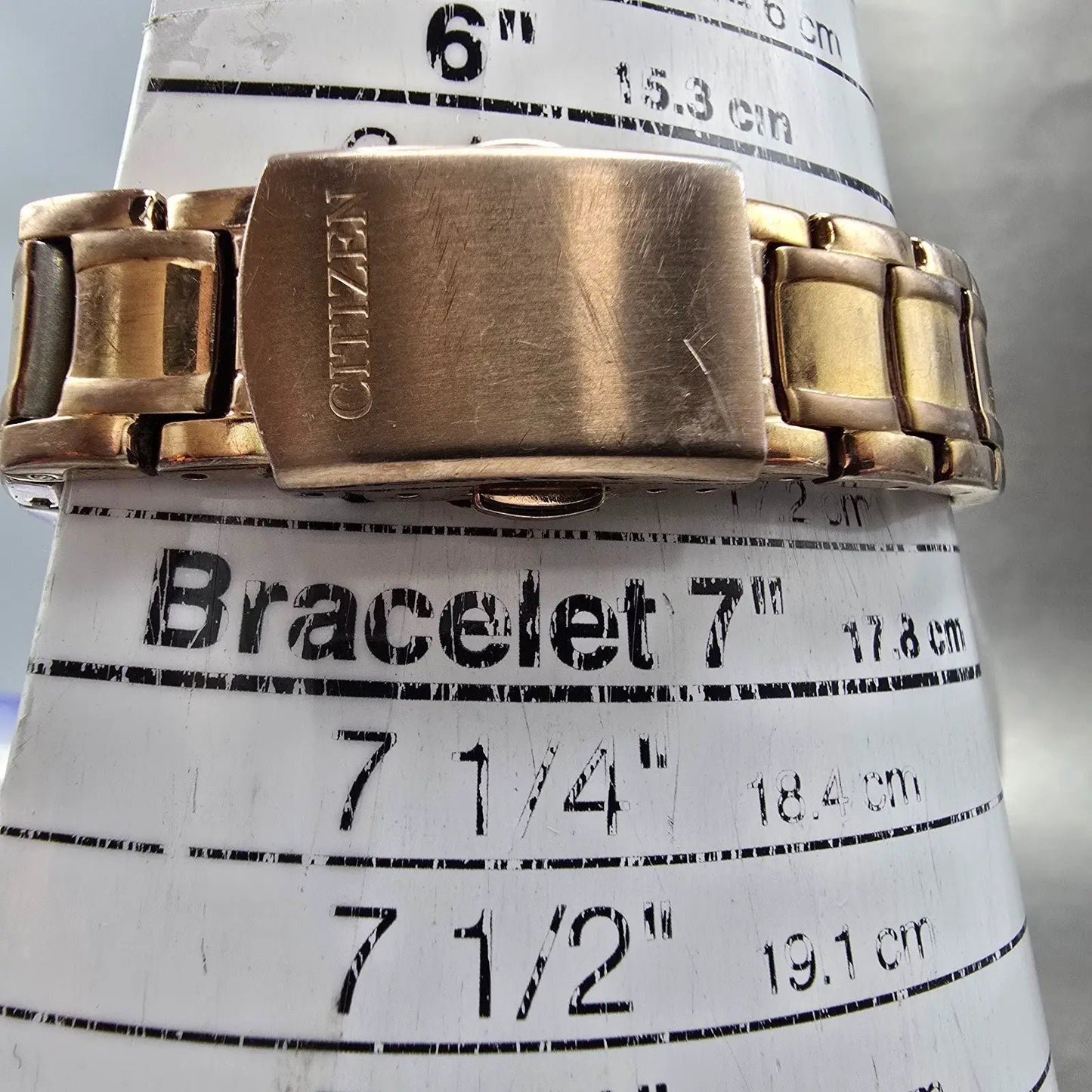 Citizen Eco-Drive Watch Women 30mm Silver Dial Rose Gold Tone Date Round Runs10