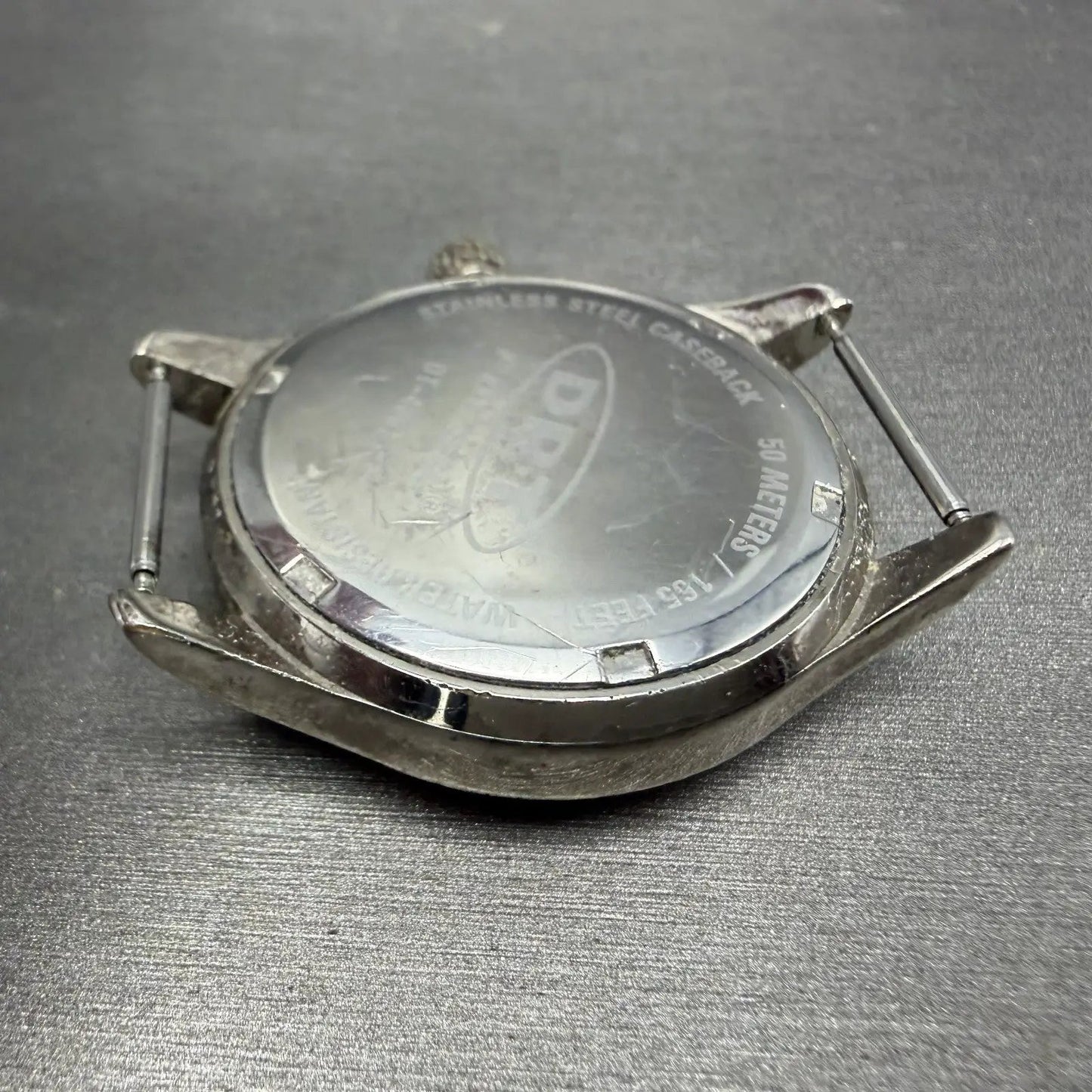 Fossil DRT Watch Men 37mm White Dial Silver Tone Date Round DT-4007 New Battery10