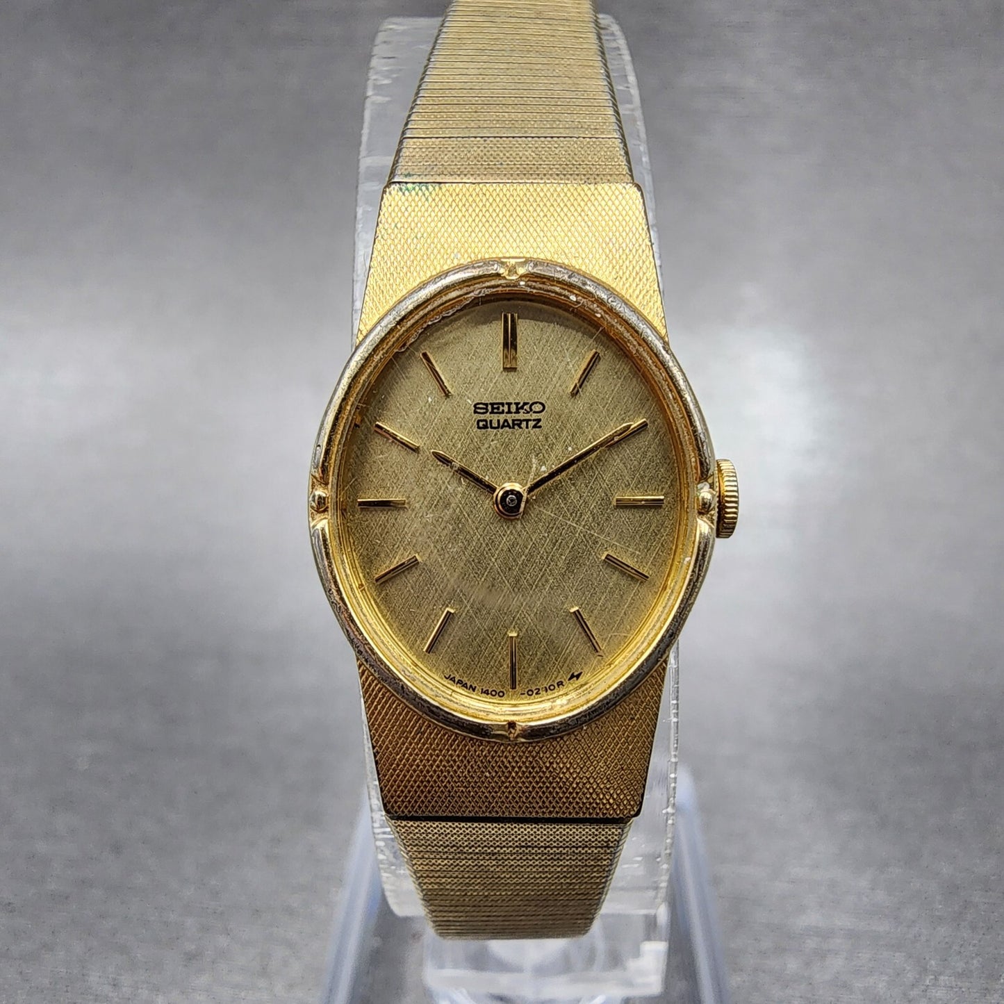 Seiko Watch Women 17mm Gold Dial Gold Tone Oval 1400-5219 New Battery VTG