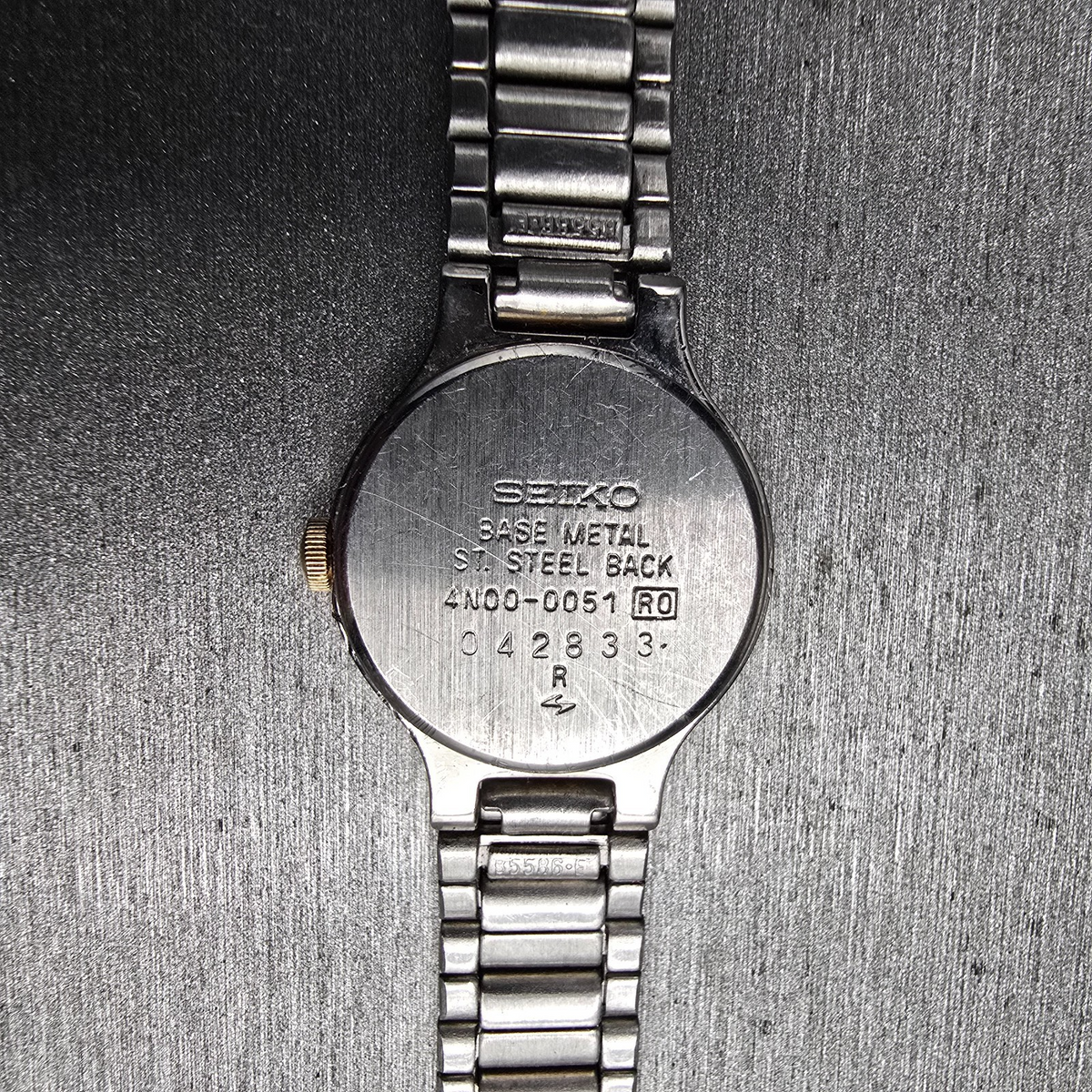 Seiko Watch Women 19mm Ivory Dial Two Tone Round 4N00-0051 New Battery Vintage10