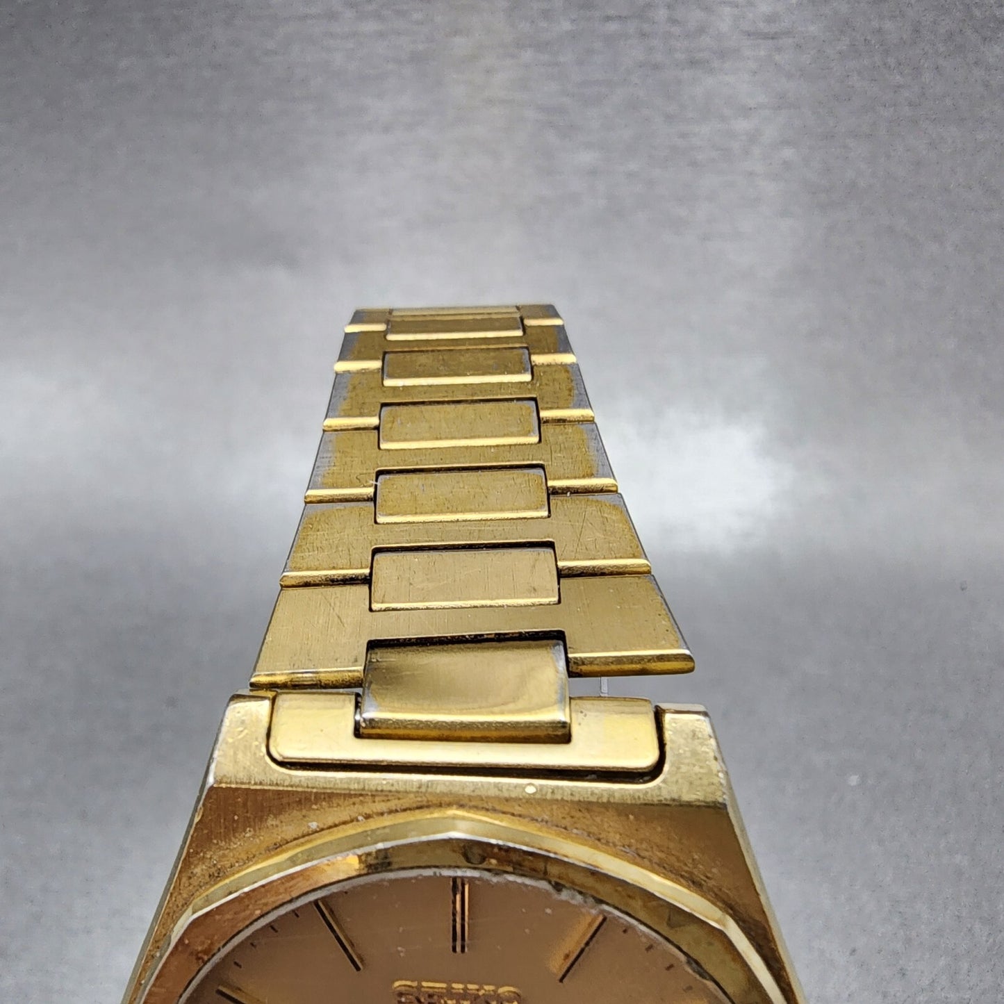 Seiko SQ Watch Men 36mm Gold Dial Gold Tone Daydate Round 7126-8009 New Battery