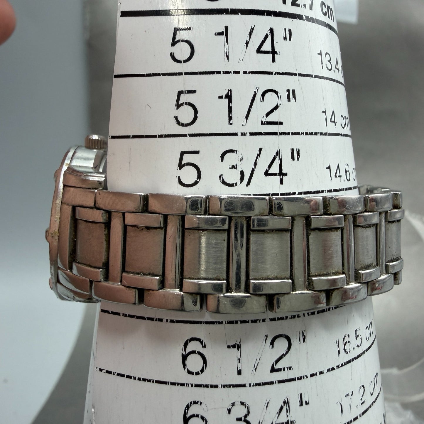 Bulova Watch Women 26mm MOP Dial Silver Tone Date Round 96R105 New Battery10