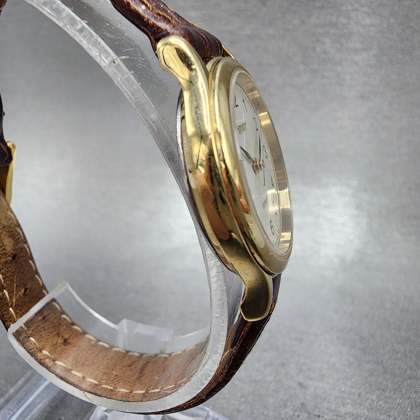 Seiko Spirit Watch Women 27mm White Dial Gold Tone 5e31-6c8a New Battery