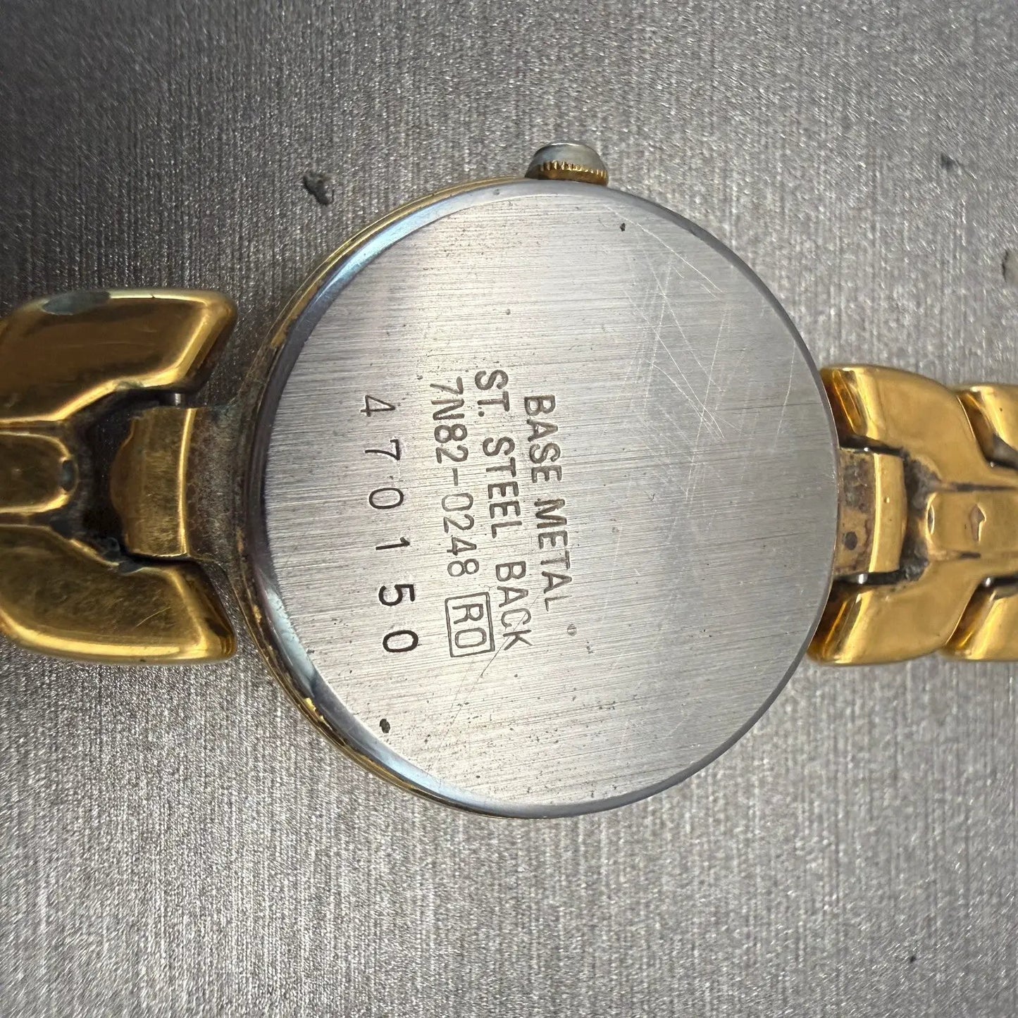 Seiko Watch Women 22mm Black Dial Gold Tone Date Round 7N82-0248 New Battery10