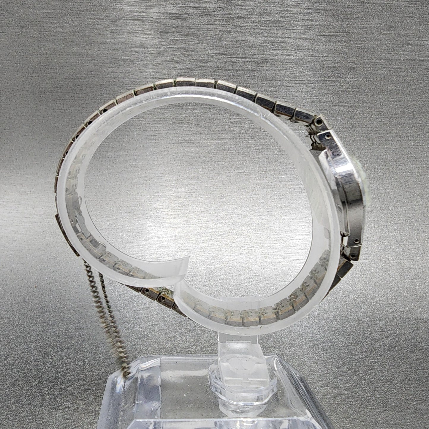 Seiko Watch Women 17mm Silver Dial Silver Tone Manual Round 11-0330 Runs
