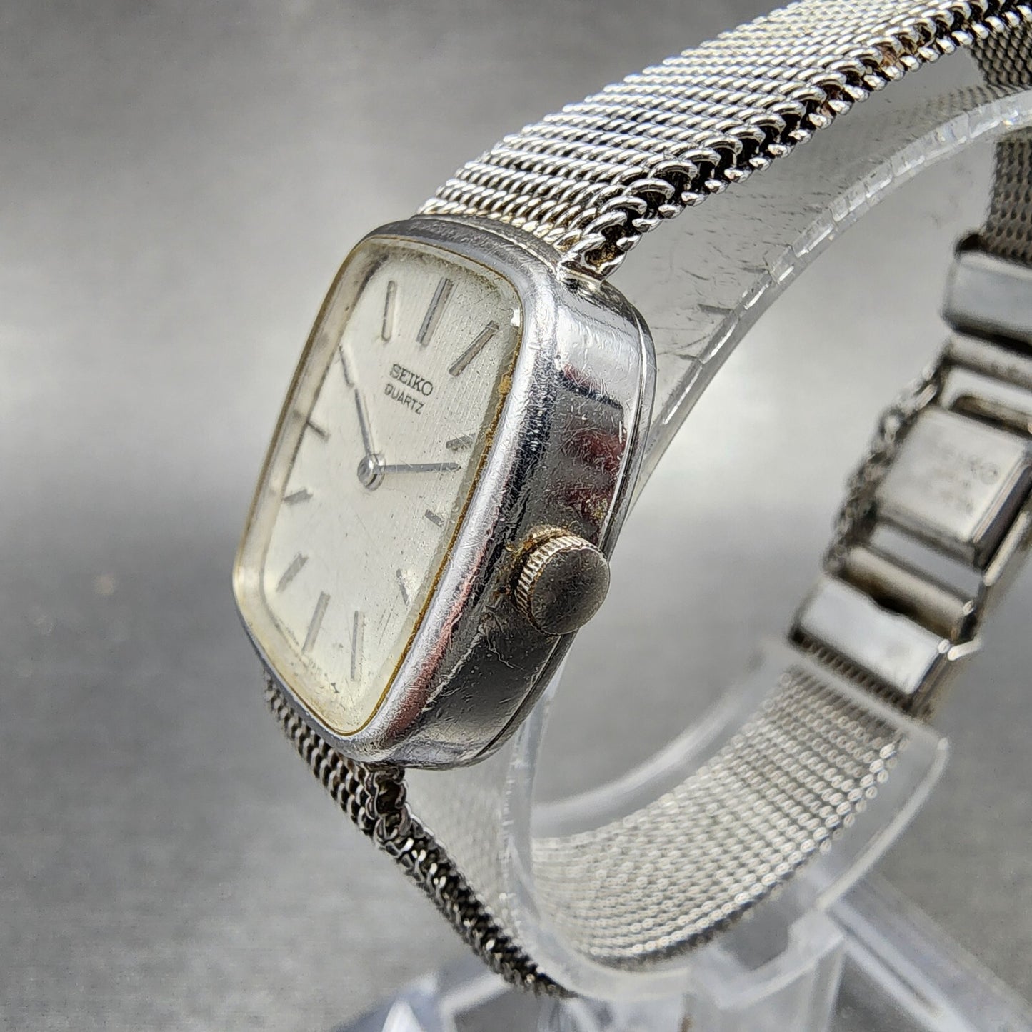 Seiko Tank Watch Women 19mm White Dial Silver Tone Rectangle 16-5259 New Batt