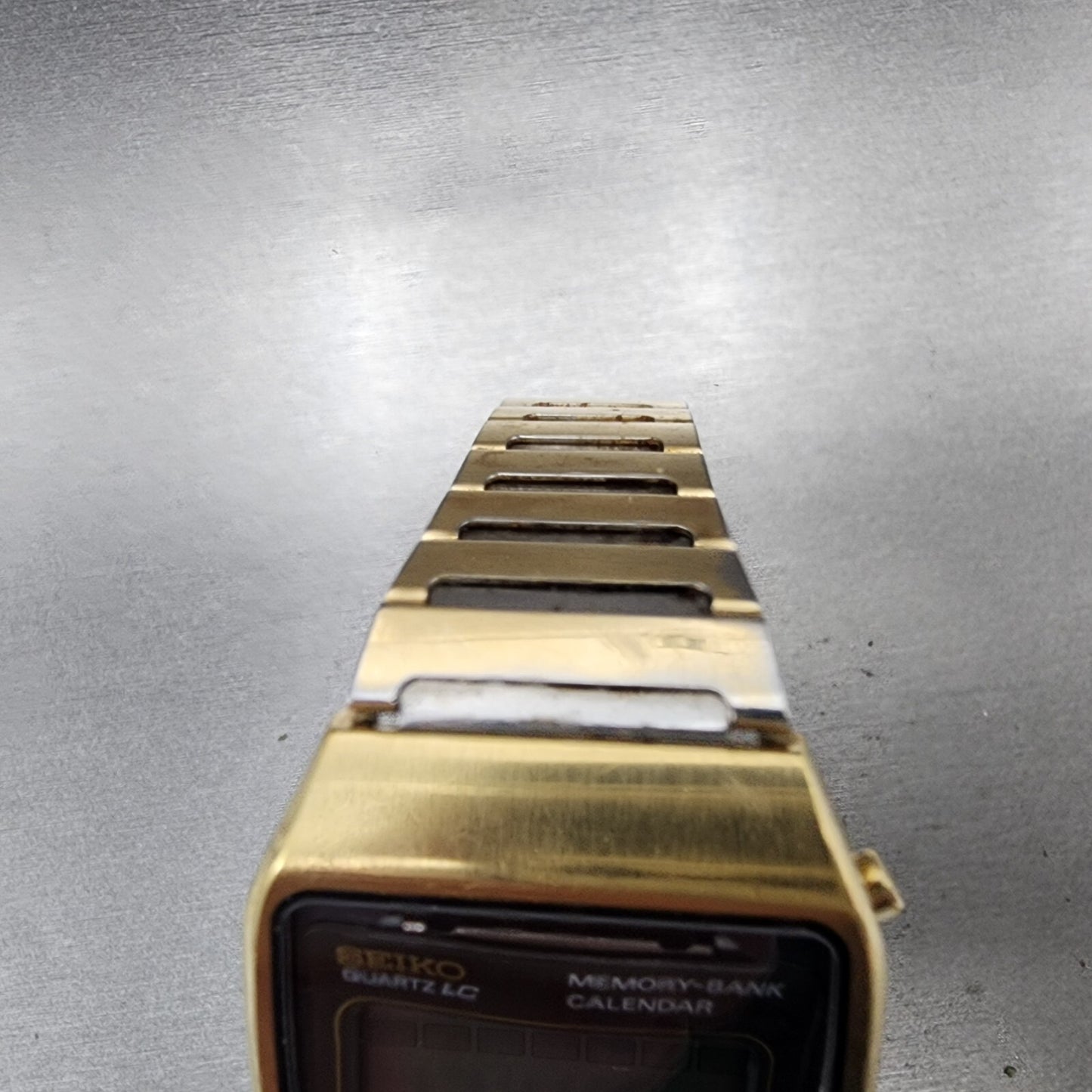Seiko Digital Watch Men 33mm LCD Gold Tone Rectangle Memory Bank READ New Batt