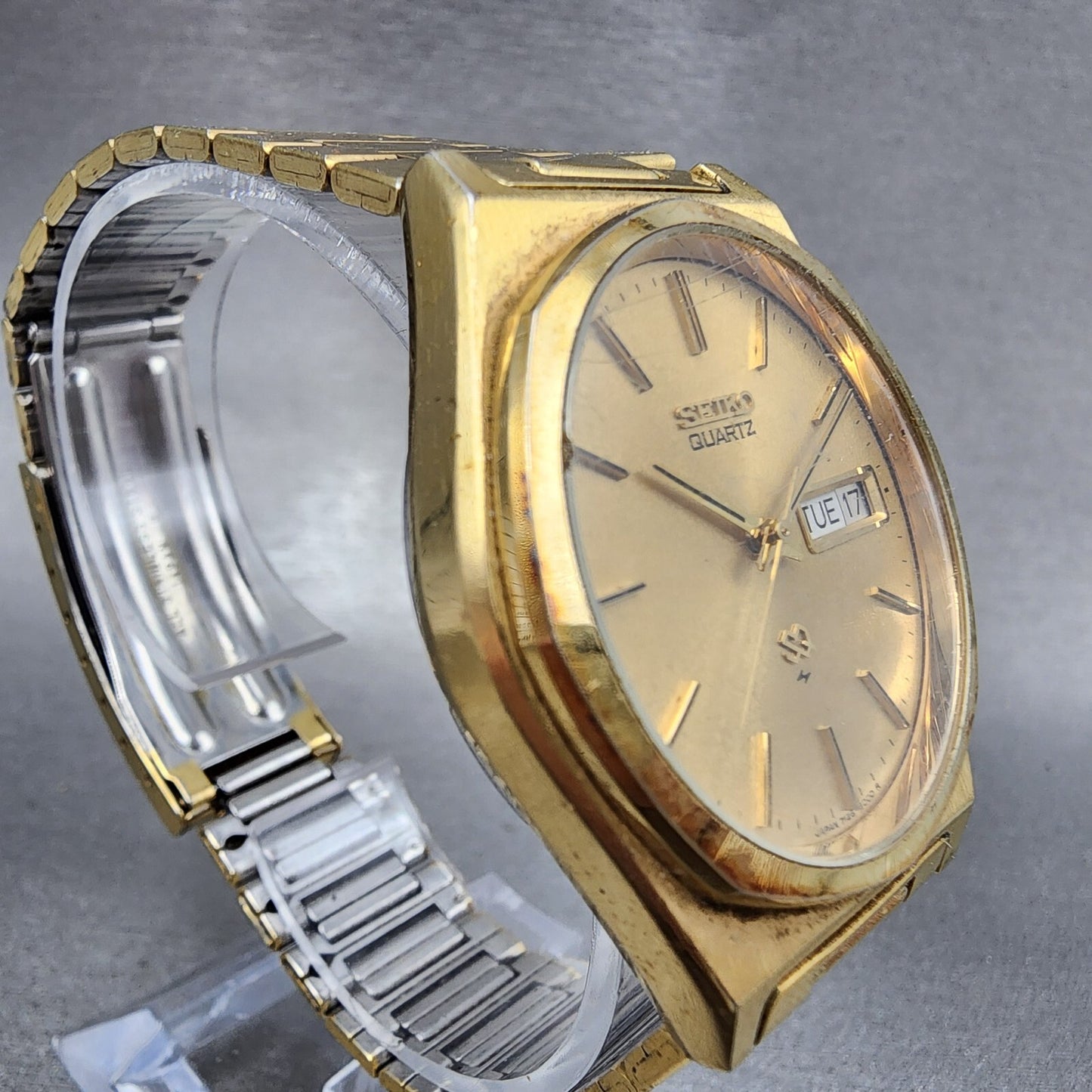 Seiko SQ Watch Men 36mm Gold Dial Gold Tone Daydate Round 7126-8009 New Battery
