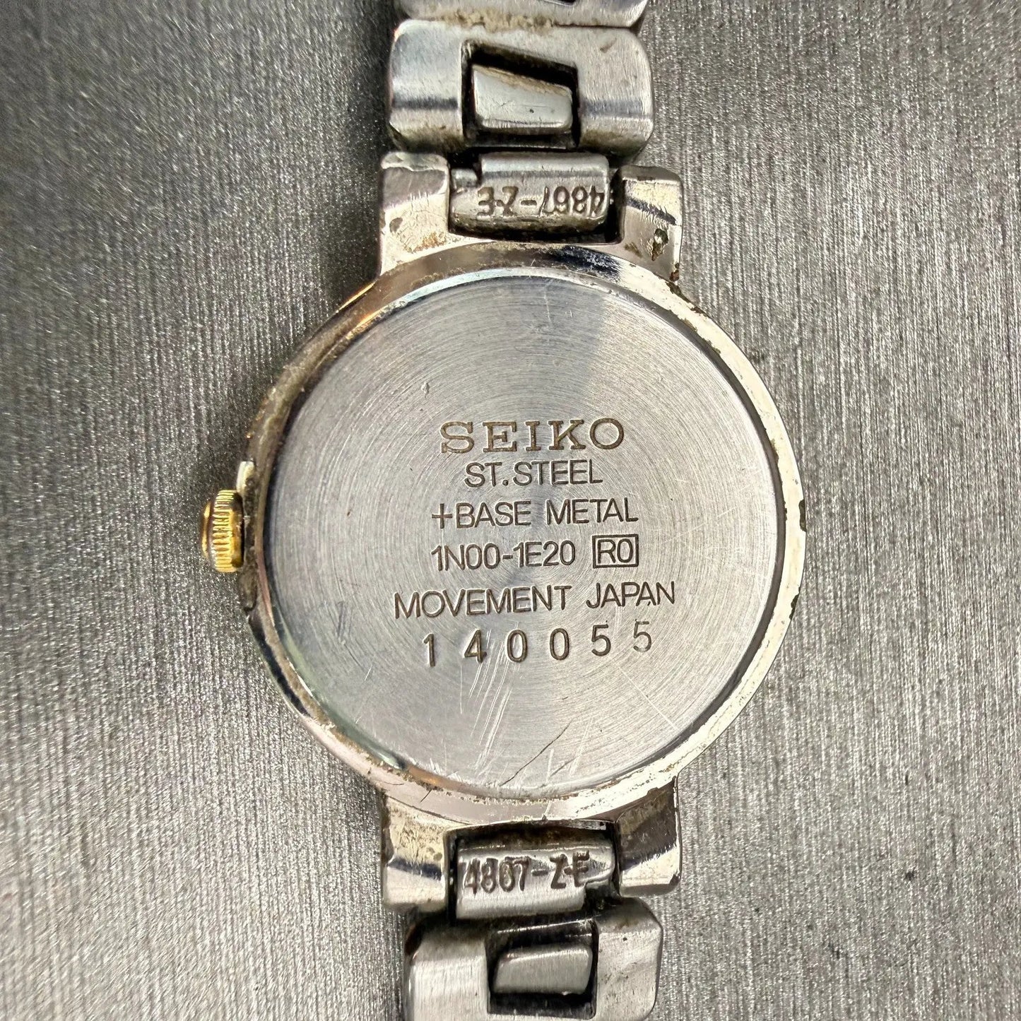 Seiko Watch Women 21mm White Dial Two Tone Round 1N00-1E20 New Battery Vintage10