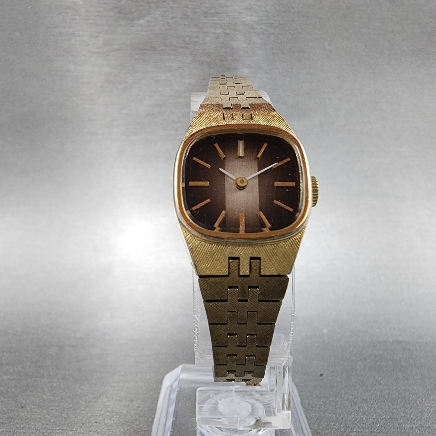 VTG Seiko Watch Women 19mm Brown Dial Gold Tone Rectangle Manual Wind Runs