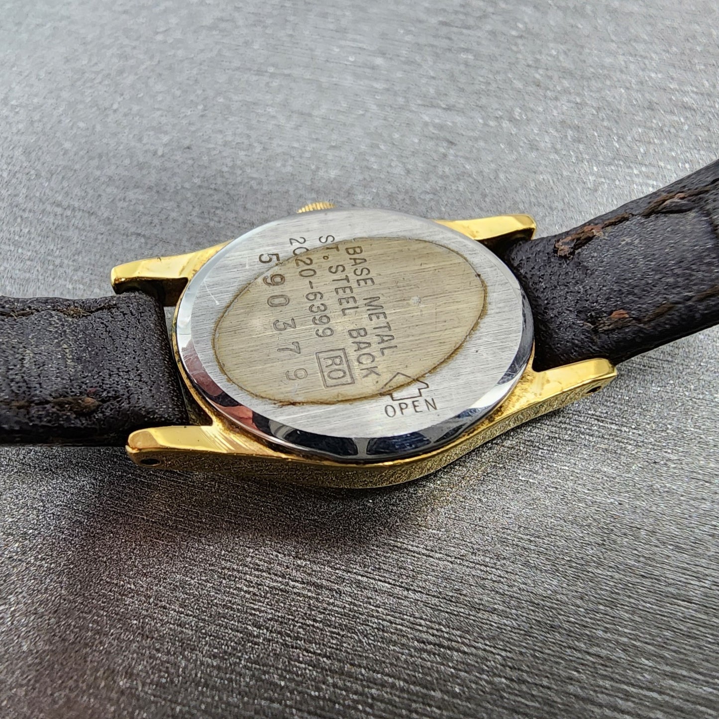 Seiko Watch Women 16mm Champagne Dial Gold Tone 2c20-6399 New Battery