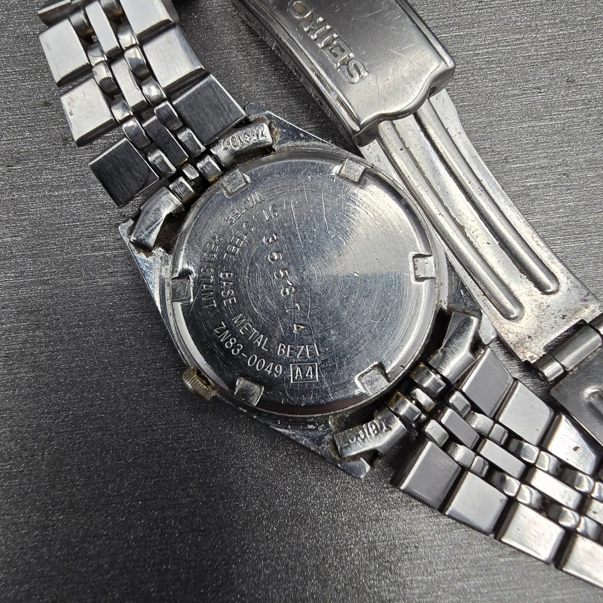 Seiko Watch Women 24mm Silver Dial Two Tone Daydate Round 7N83-0049 New Batt JP510