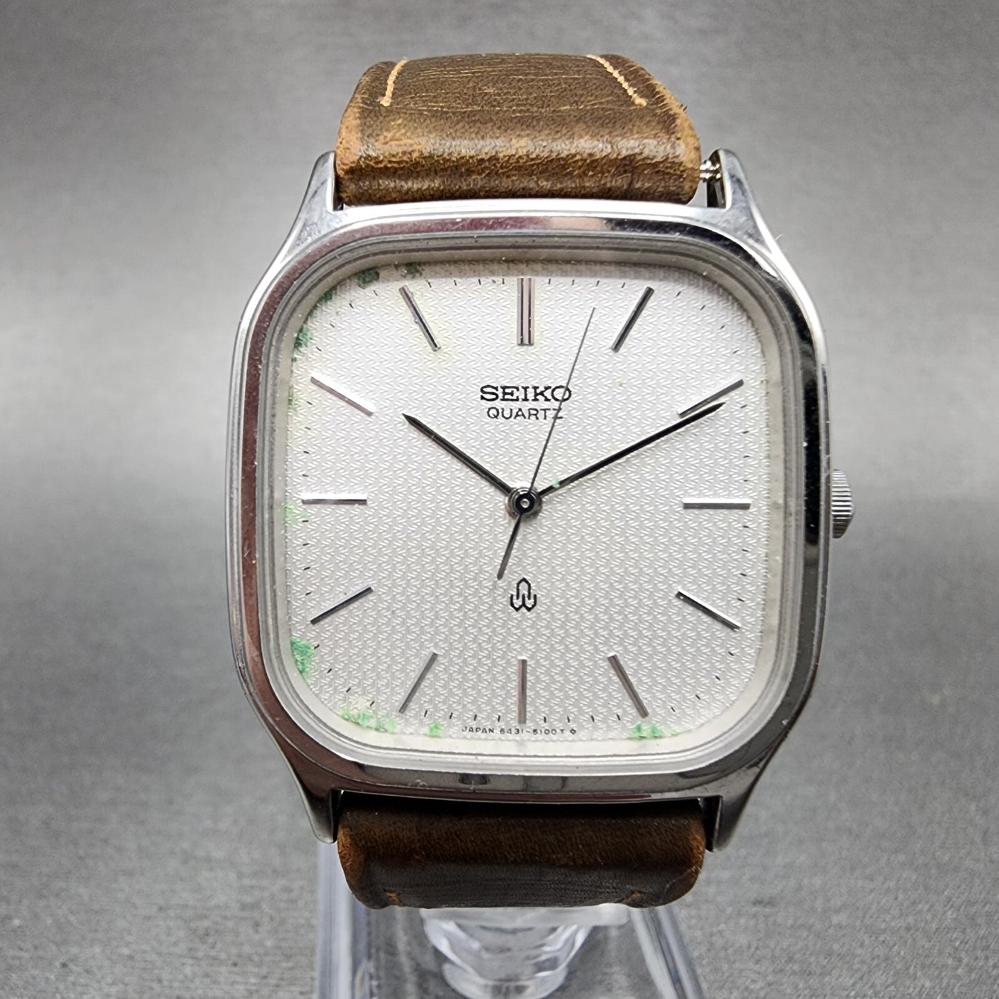 Seiko Watch Men 30mm Silver Dial Silver Tone Square 6431-5050 New Battery