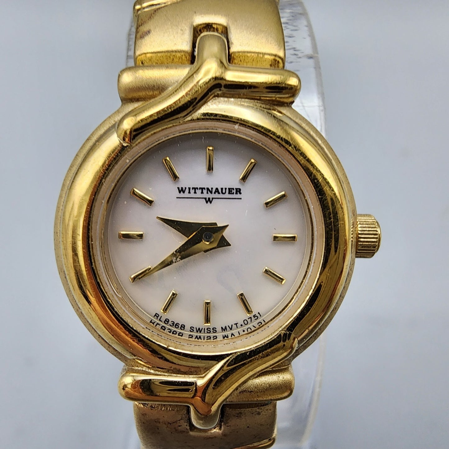 Wittnauer Watch Women Gold Tone MOP Dial Round 19mm RL8368 New Batttery