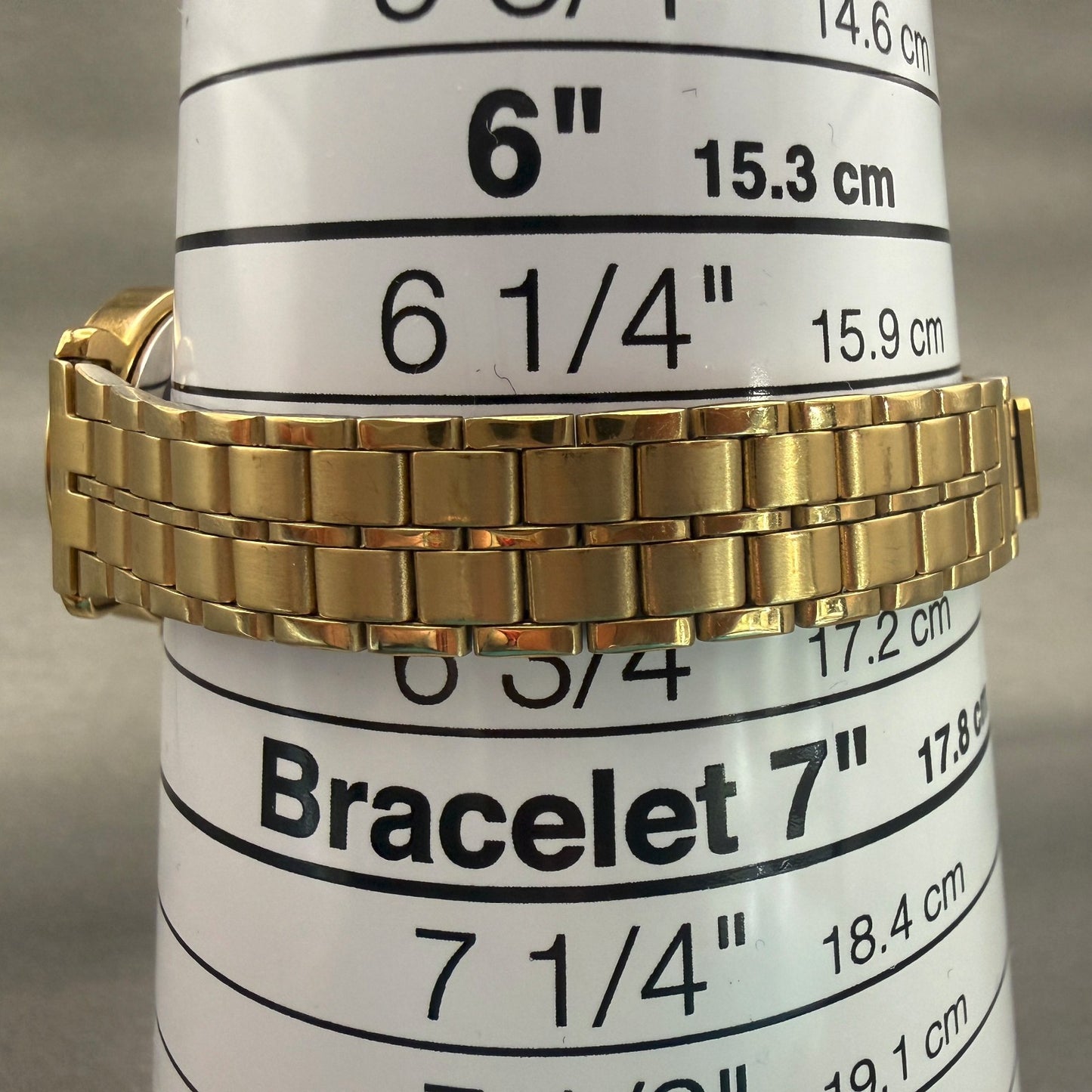 Bulova Watch Women 24mm Champagne Dial Gold Tone Round New Battery VTG10