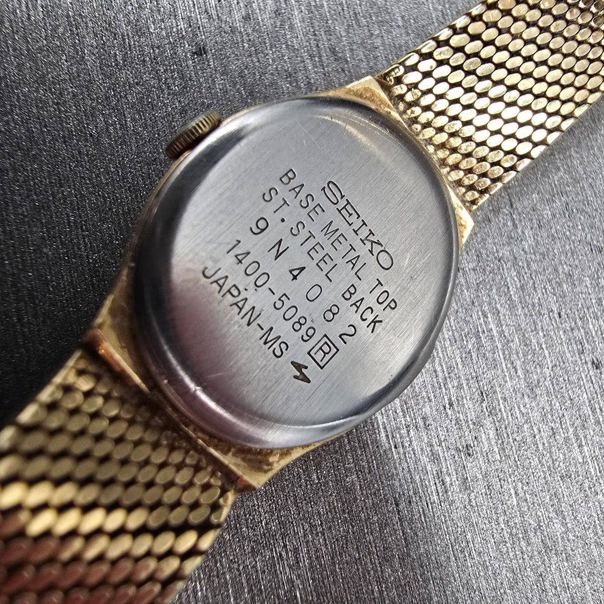 Seiko Watch Women 17mm Champagne Dial Gold Oval 1400-5089 New Battery VTG JP10
