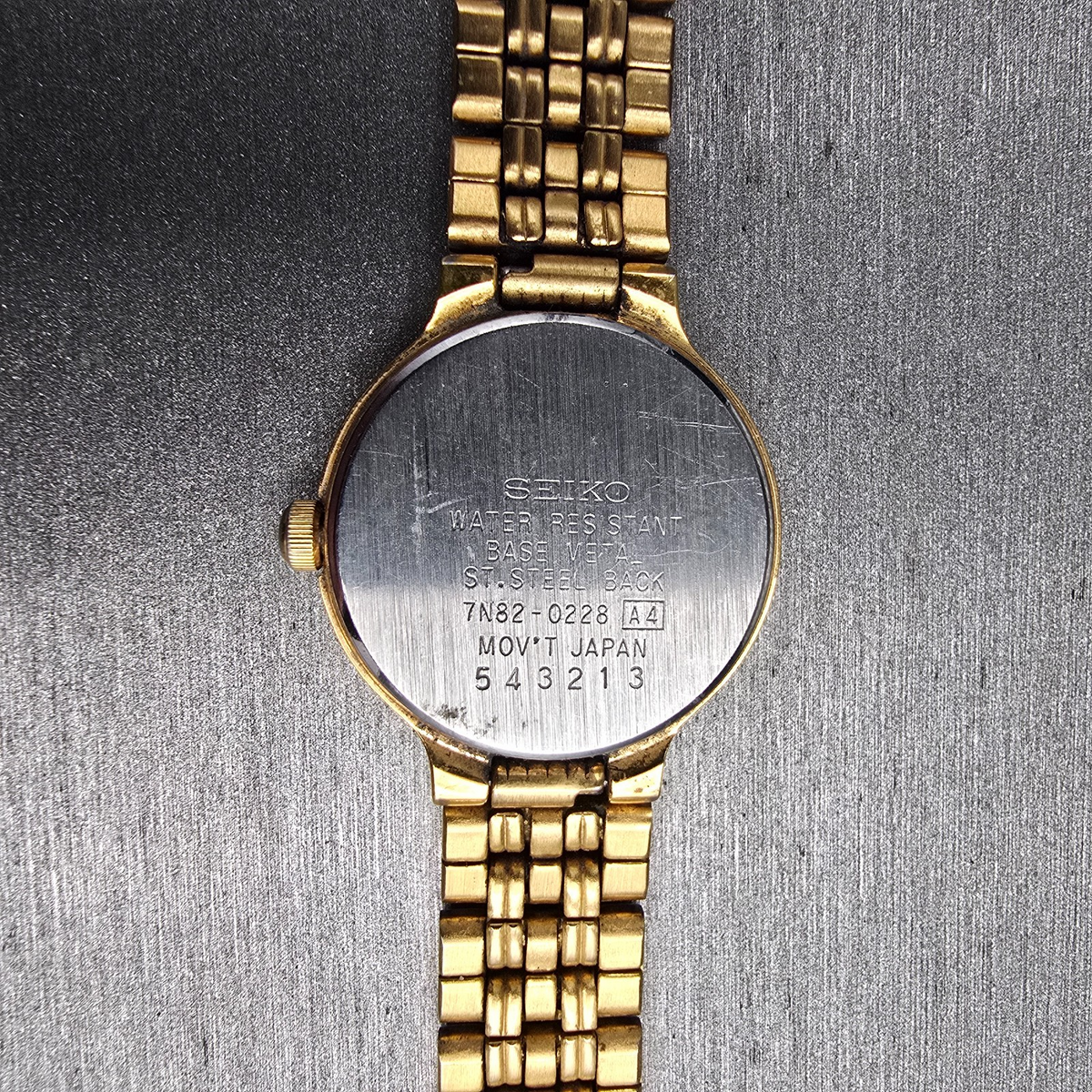 Seiko Watch Women 23mm White Dial Gold Tone Date Round 7N82-0228 New Battery JP910