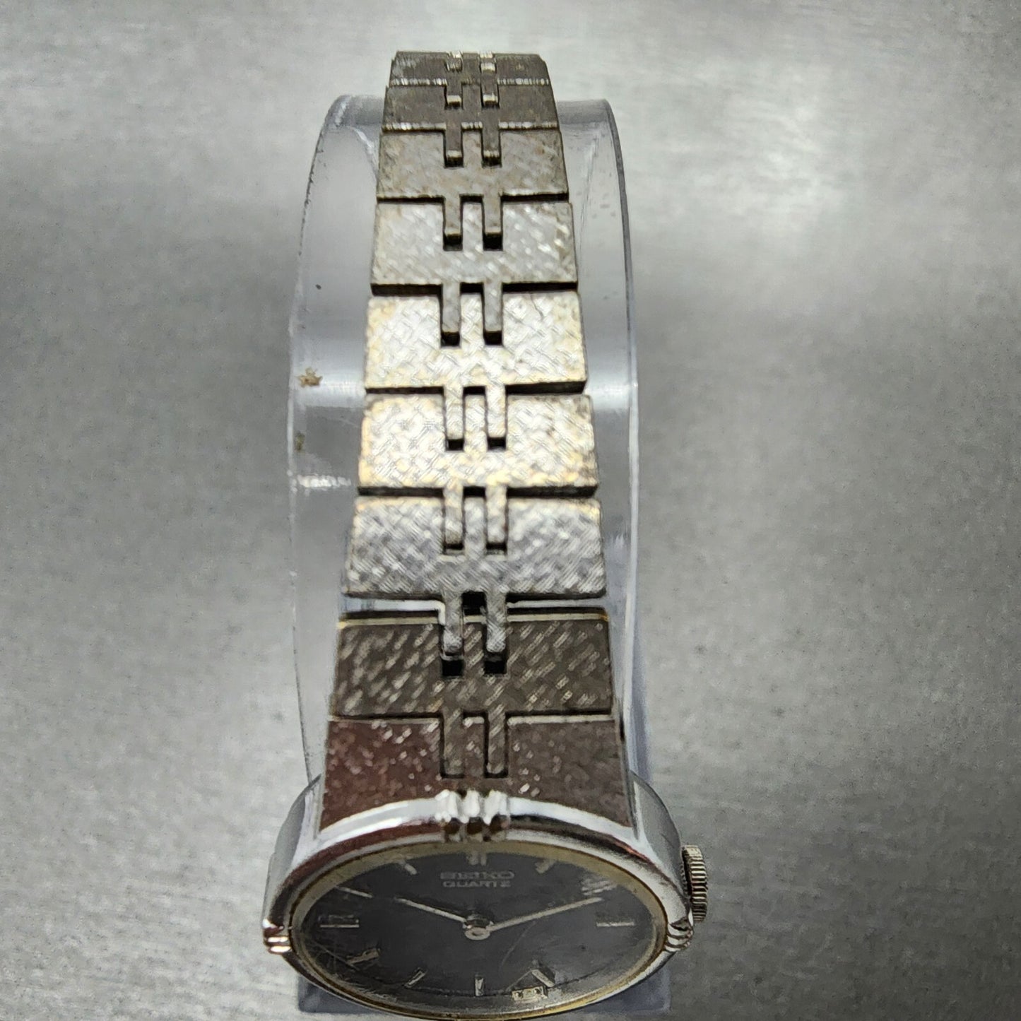 VTG Seiko Watch Women 19mm Blue Dial Silver Tone Round 1400-0250 New Battery