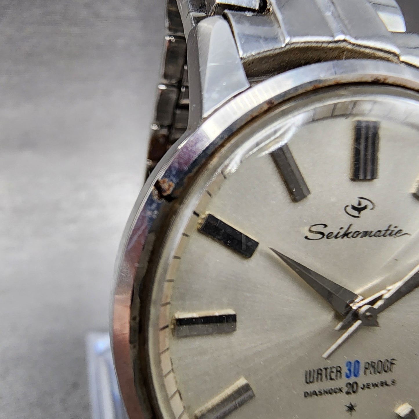 Seiko Seikomatic Watch Men 36mm Silver Dial Silver Tone J13044 Runs READ!!!